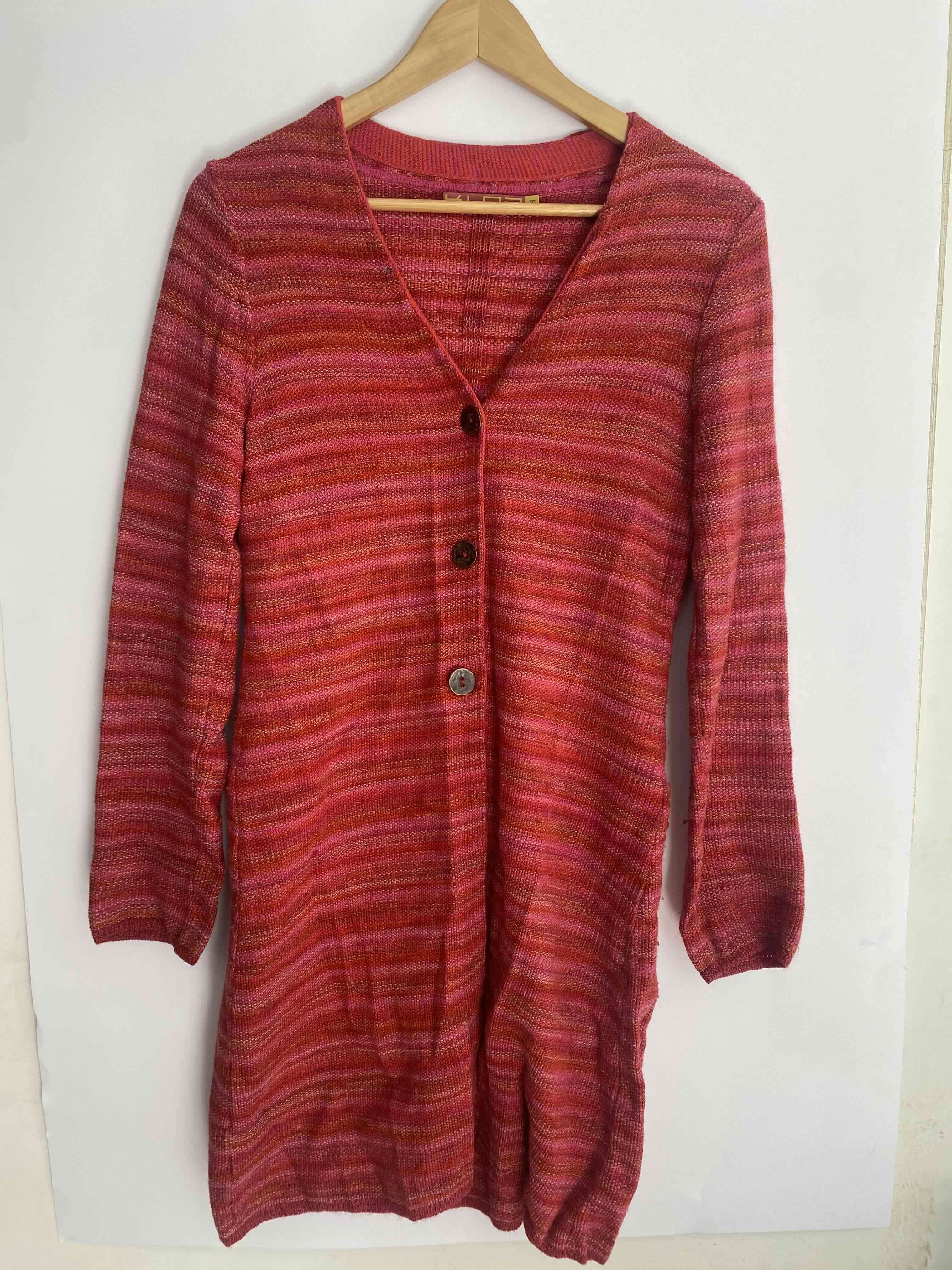 Cárdigan rojo de alpaca  con botones - miniatura 2