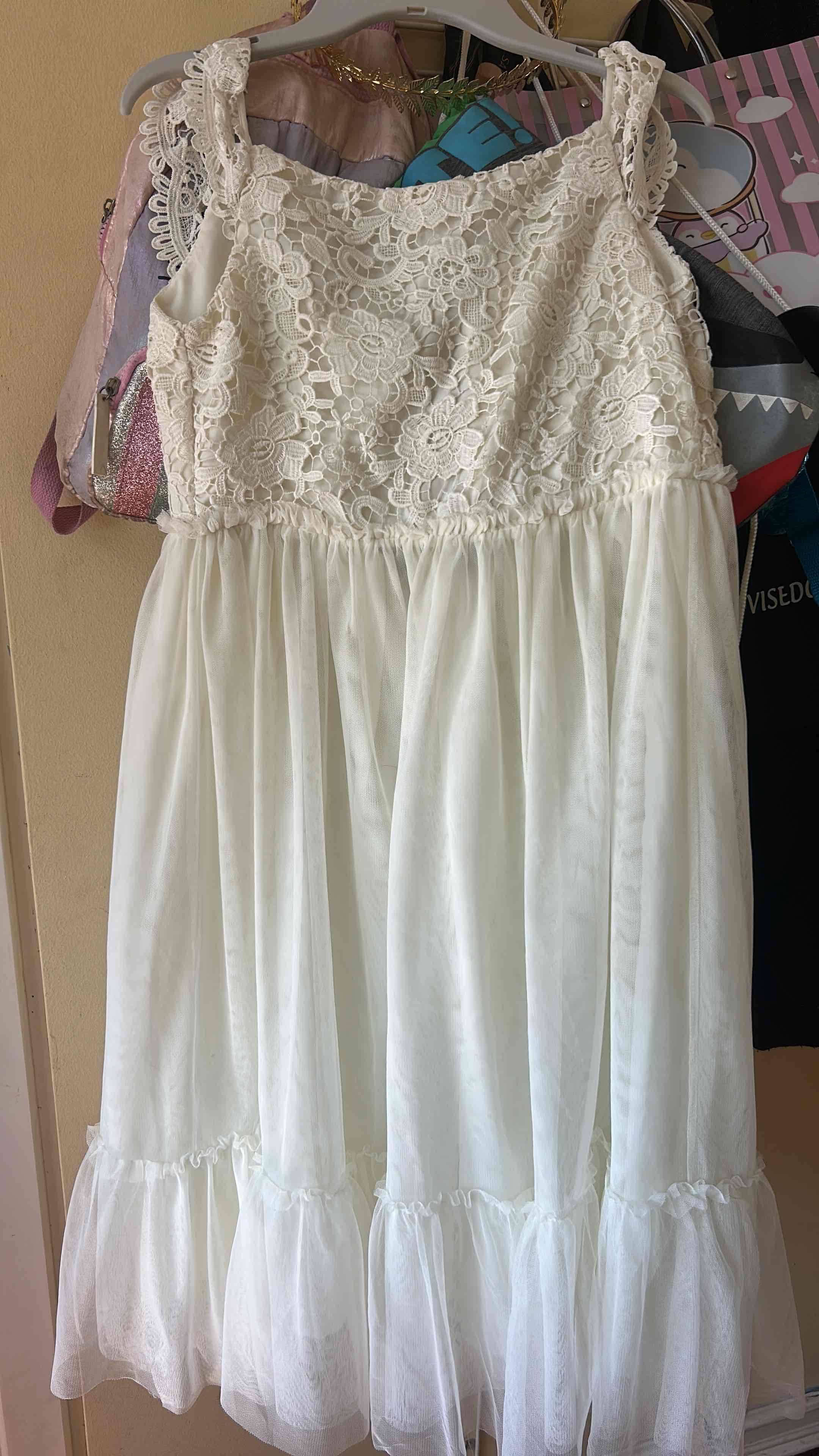 Vestido blanco encaje floral