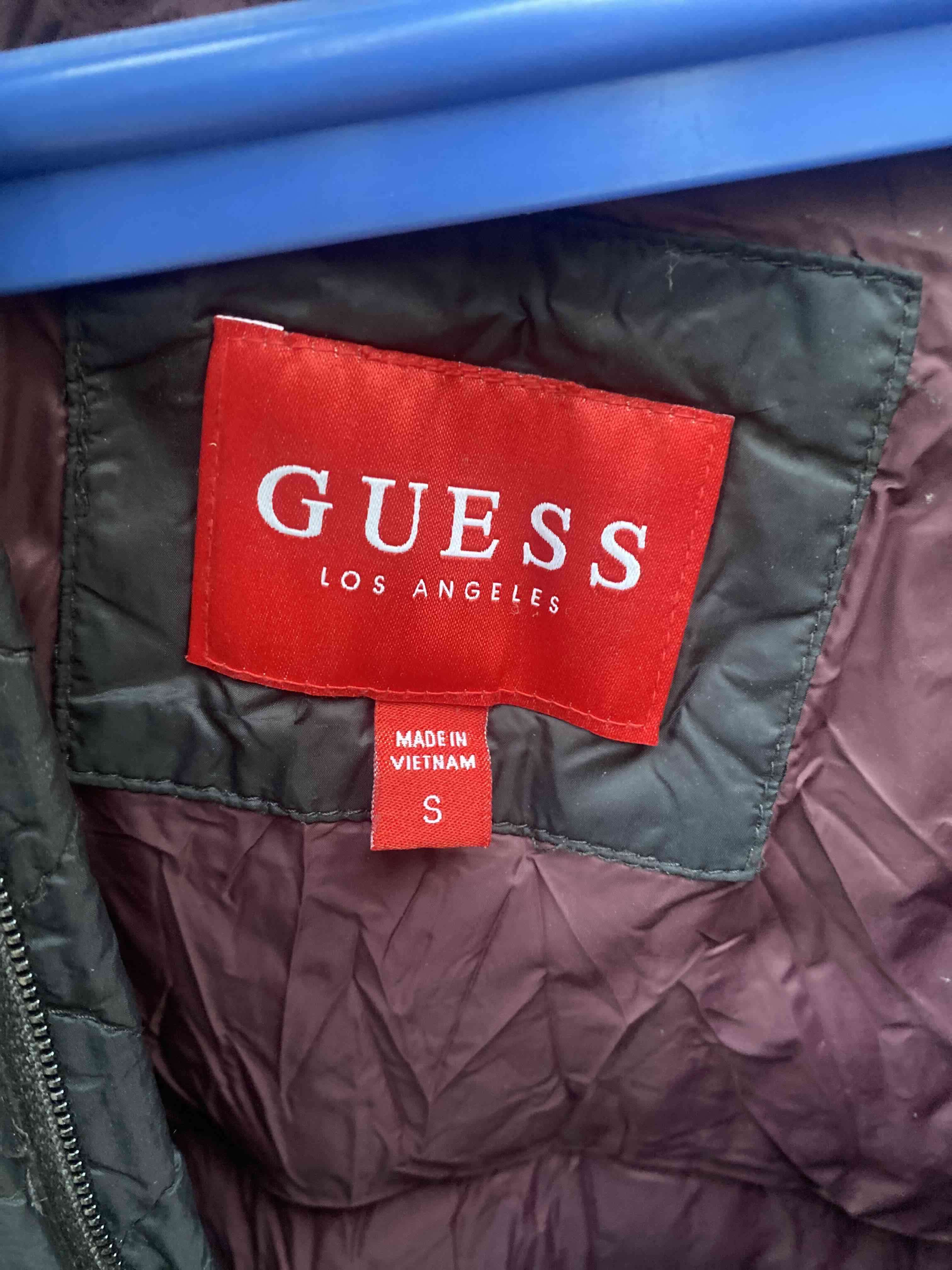 Chaqueta acolchada gris oscuro Marca Guess - miniatura 2