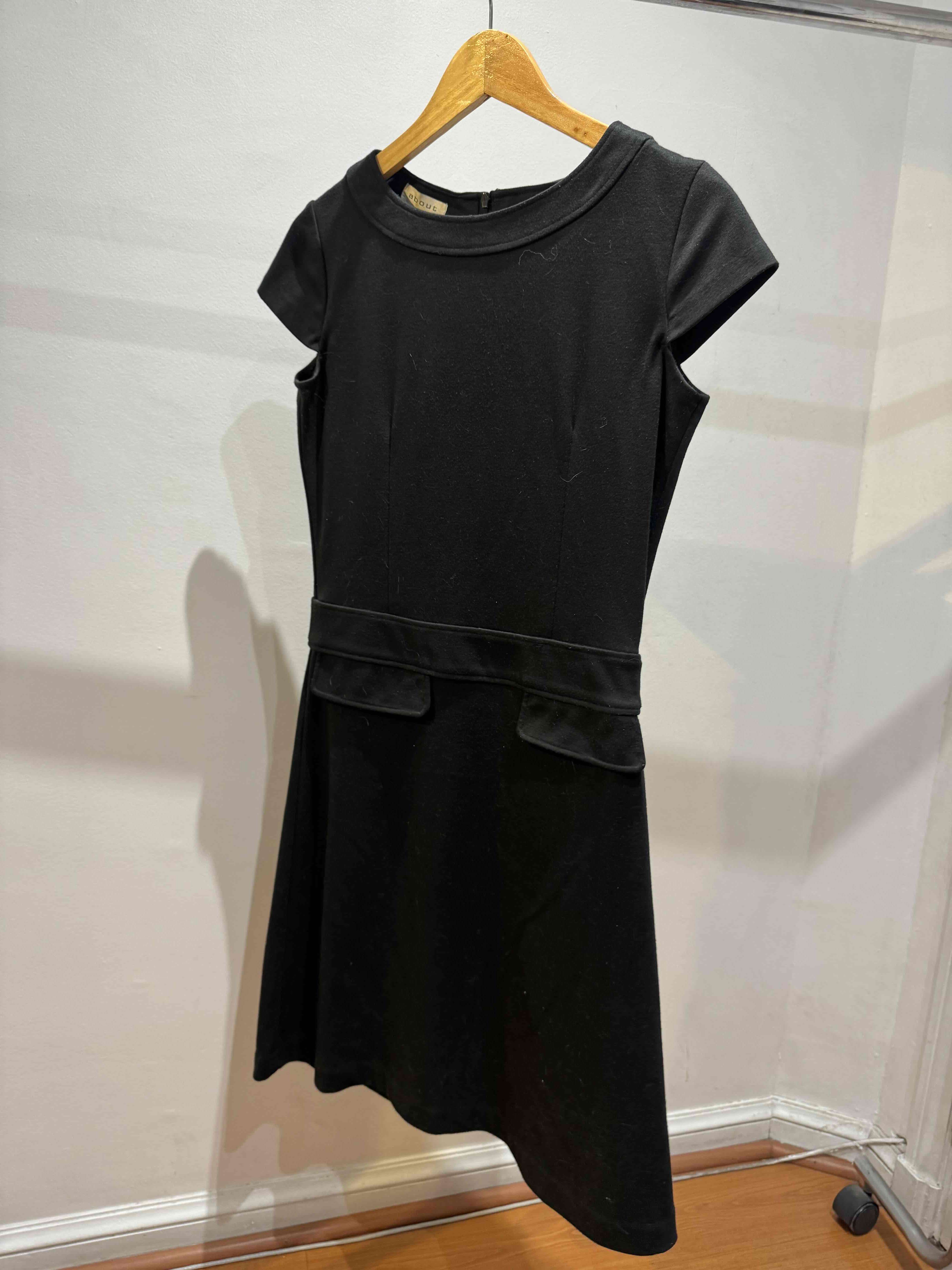 Vestido negro elegante - miniatura 2