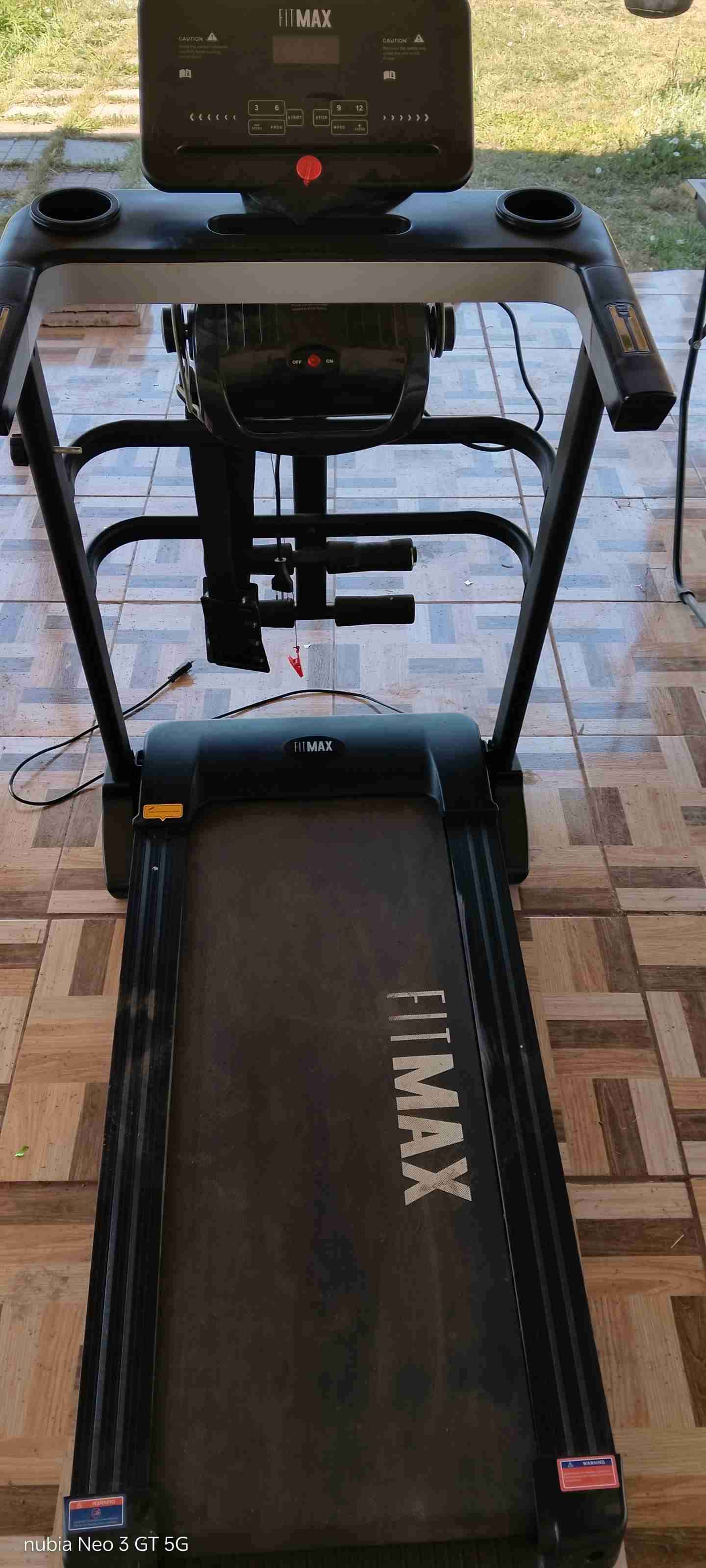 Trotadora con pantalla - miniatura 2