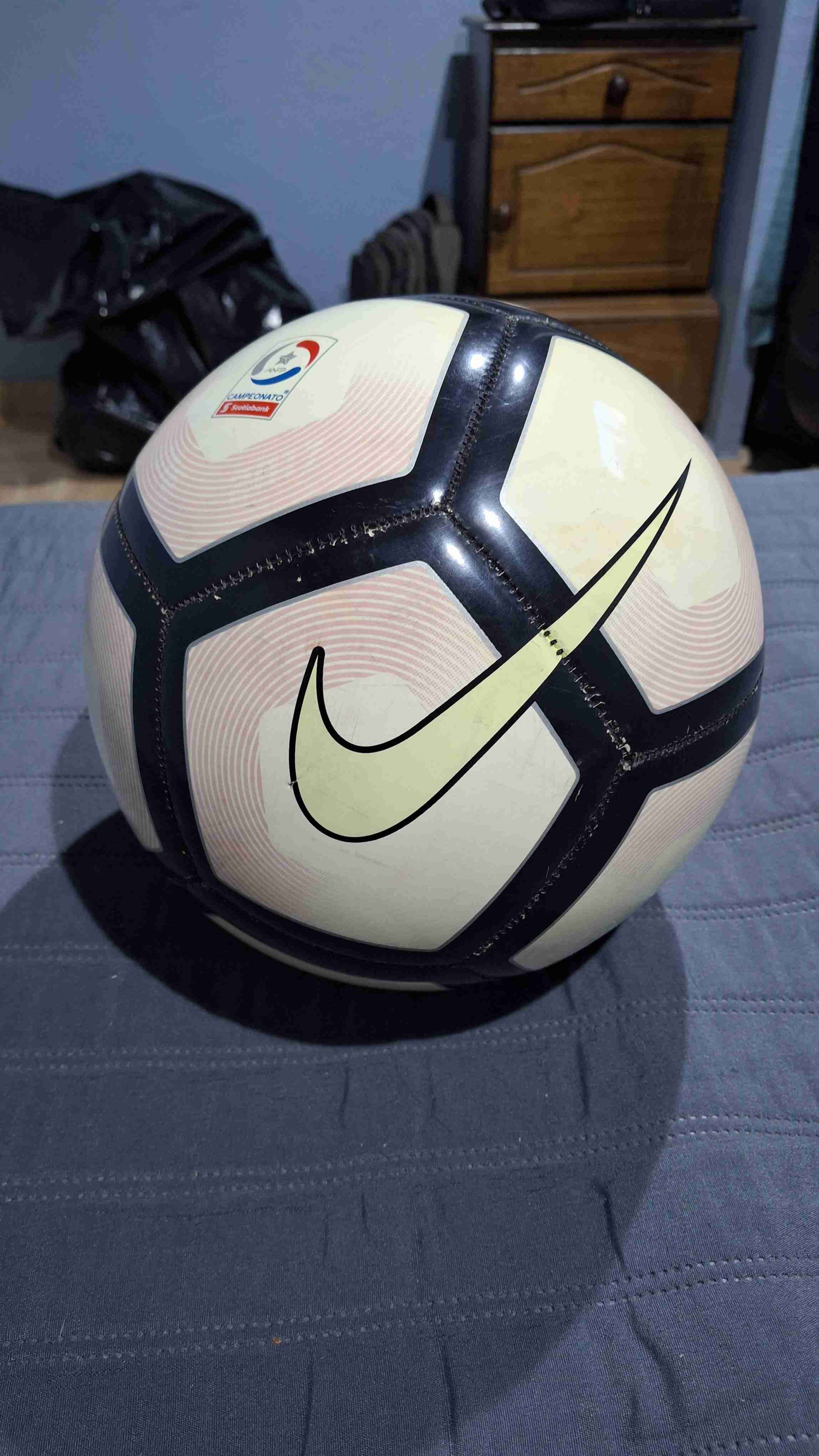 BALÓN DE FUTBOL NIKE SERIE A PITCH