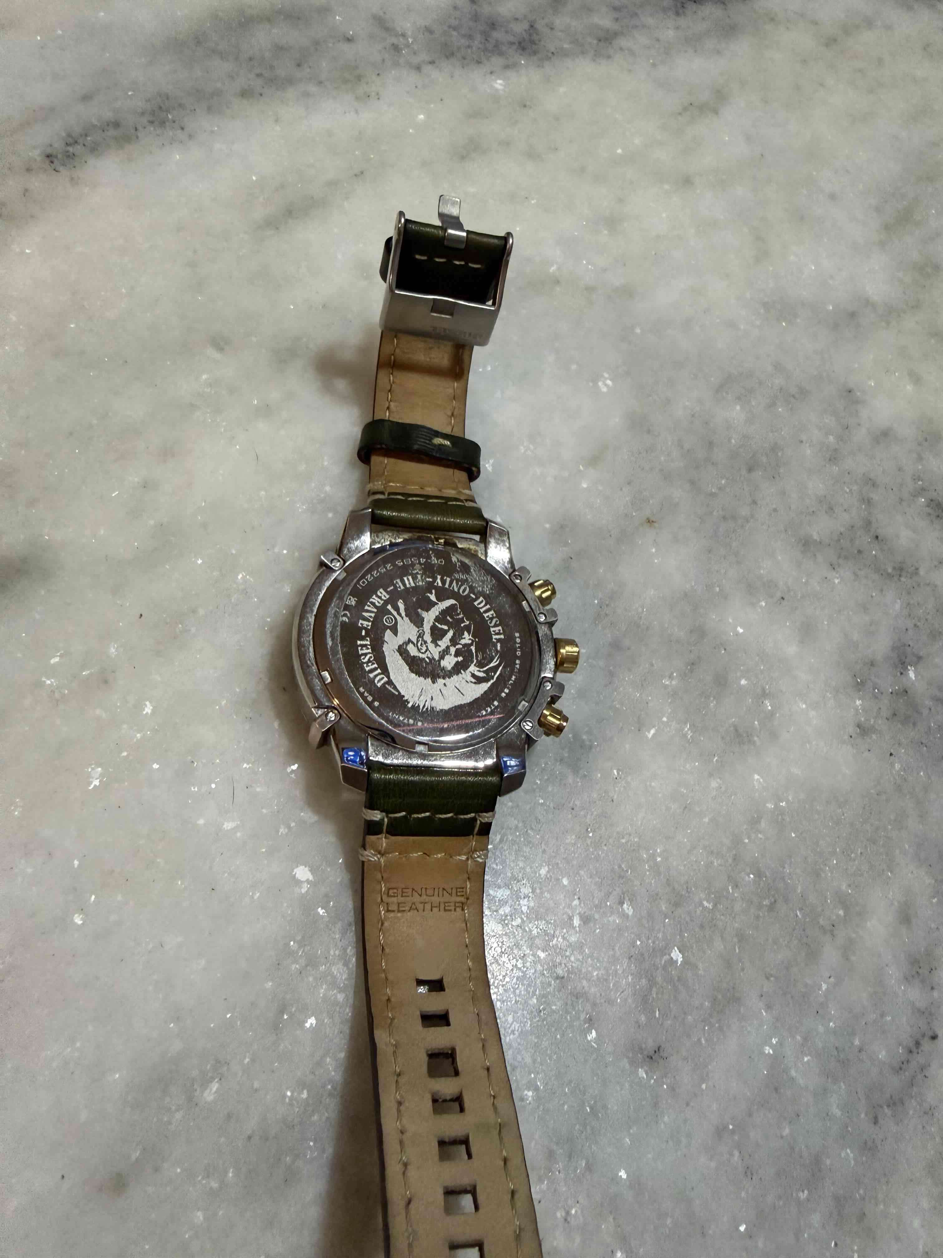 Reloj Diésel  correa verde - miniatura 3