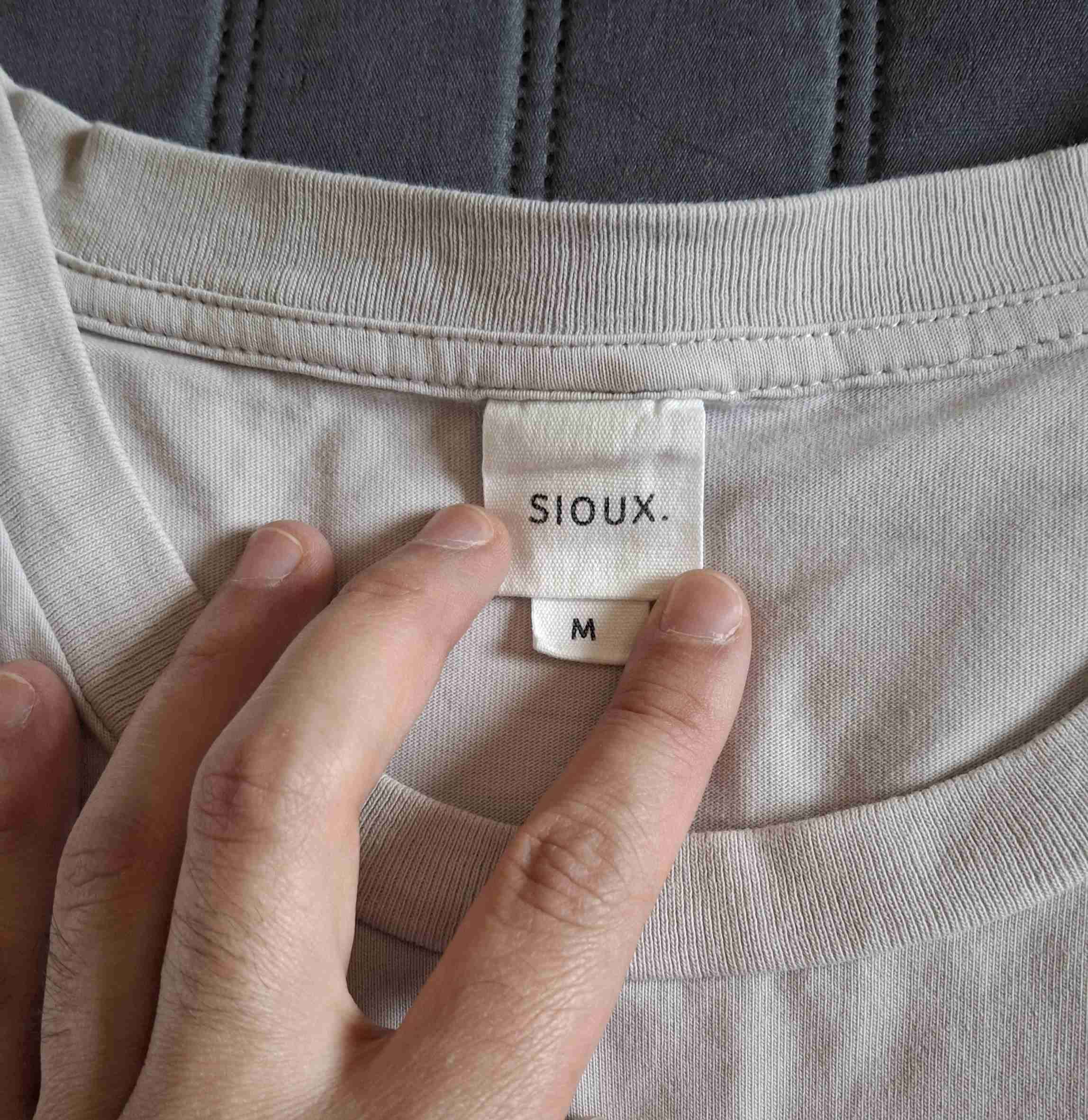 POLERA MANGA CORTA MOOOONDAYS SIOUX - miniatura 3