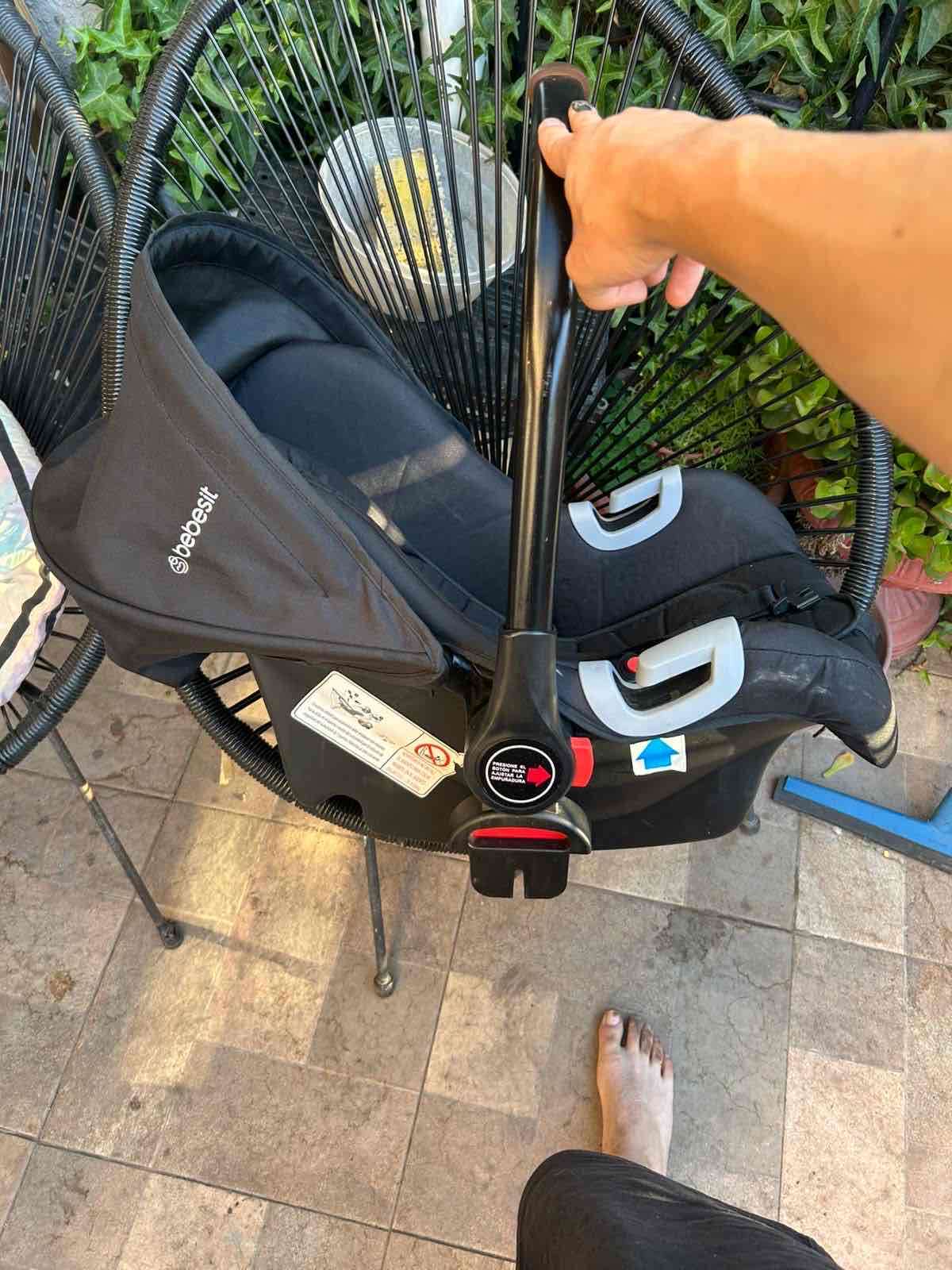 Silla de auto Bebesit negra - miniatura 2