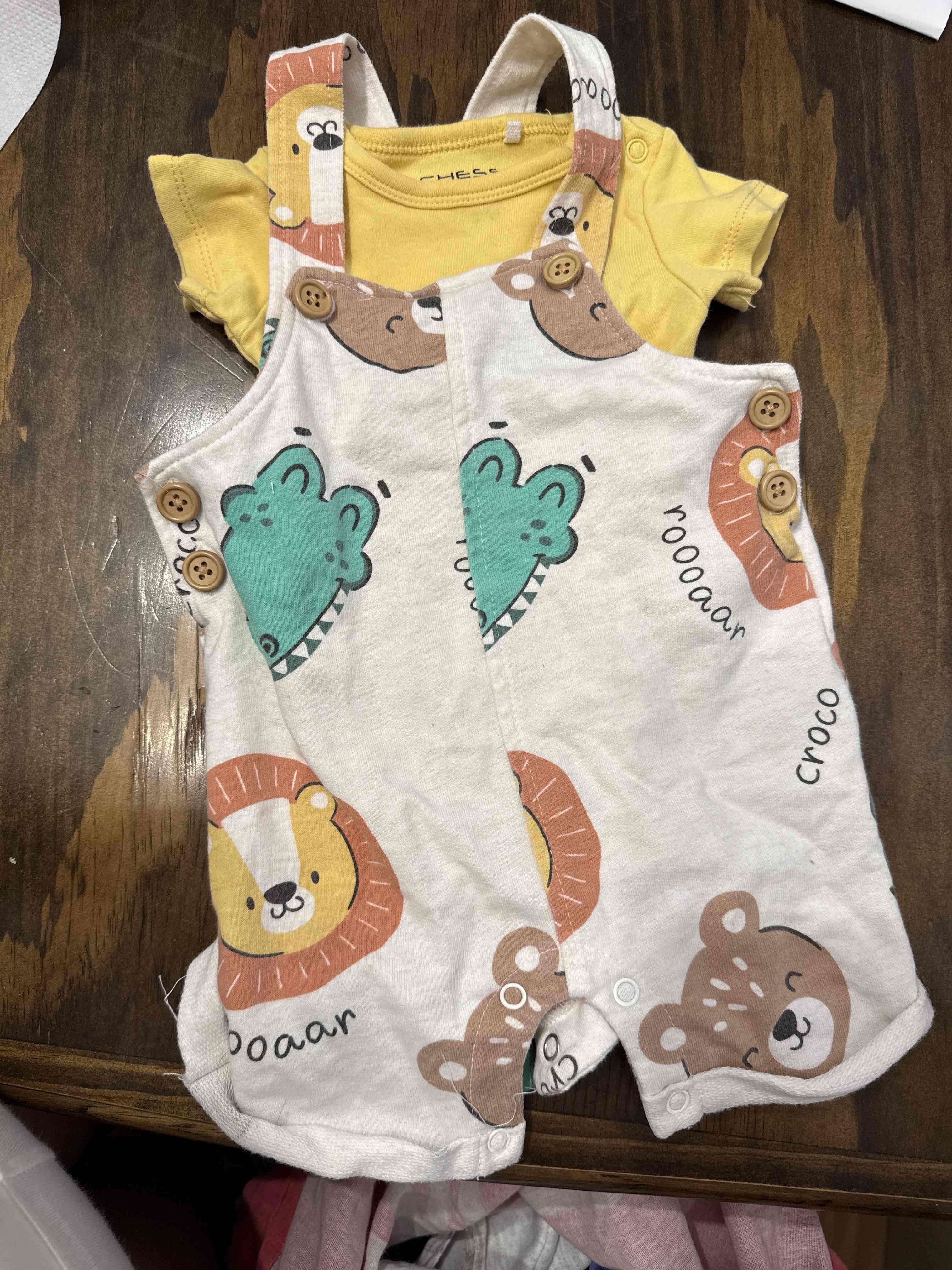 Enterito infantil con estampado animal