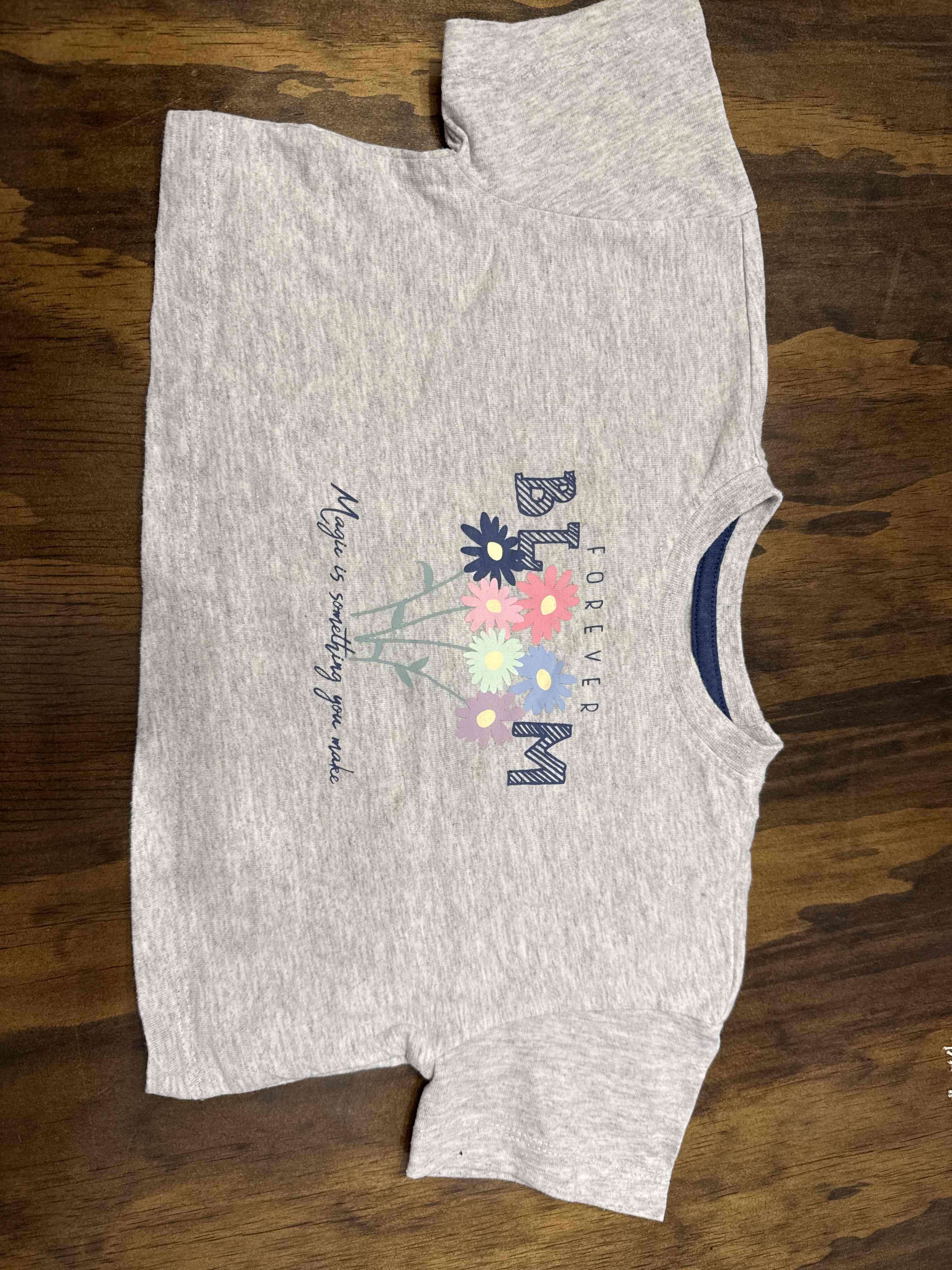 Polera tipo crop-oversize