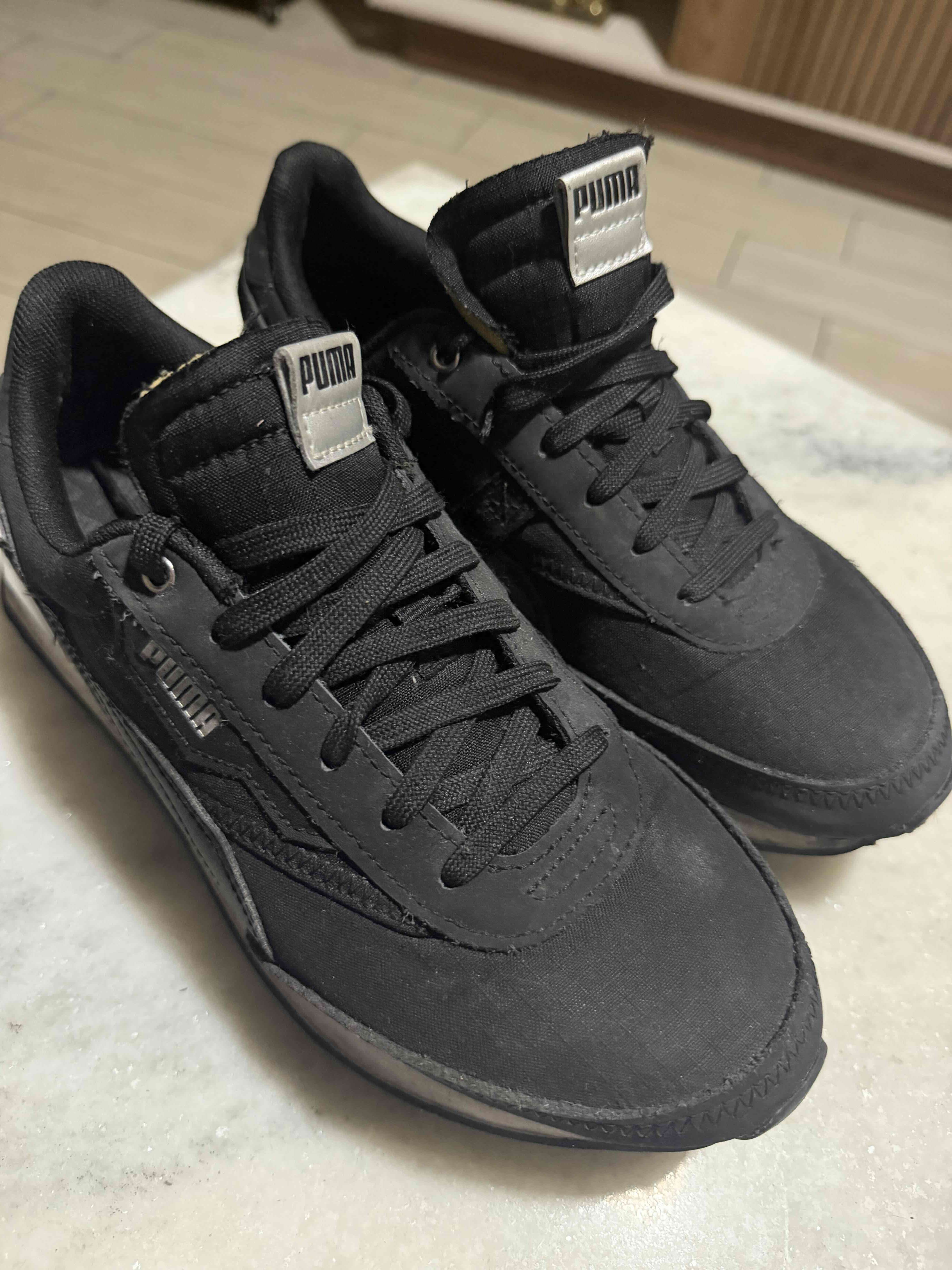 Zapatillas negras Puma