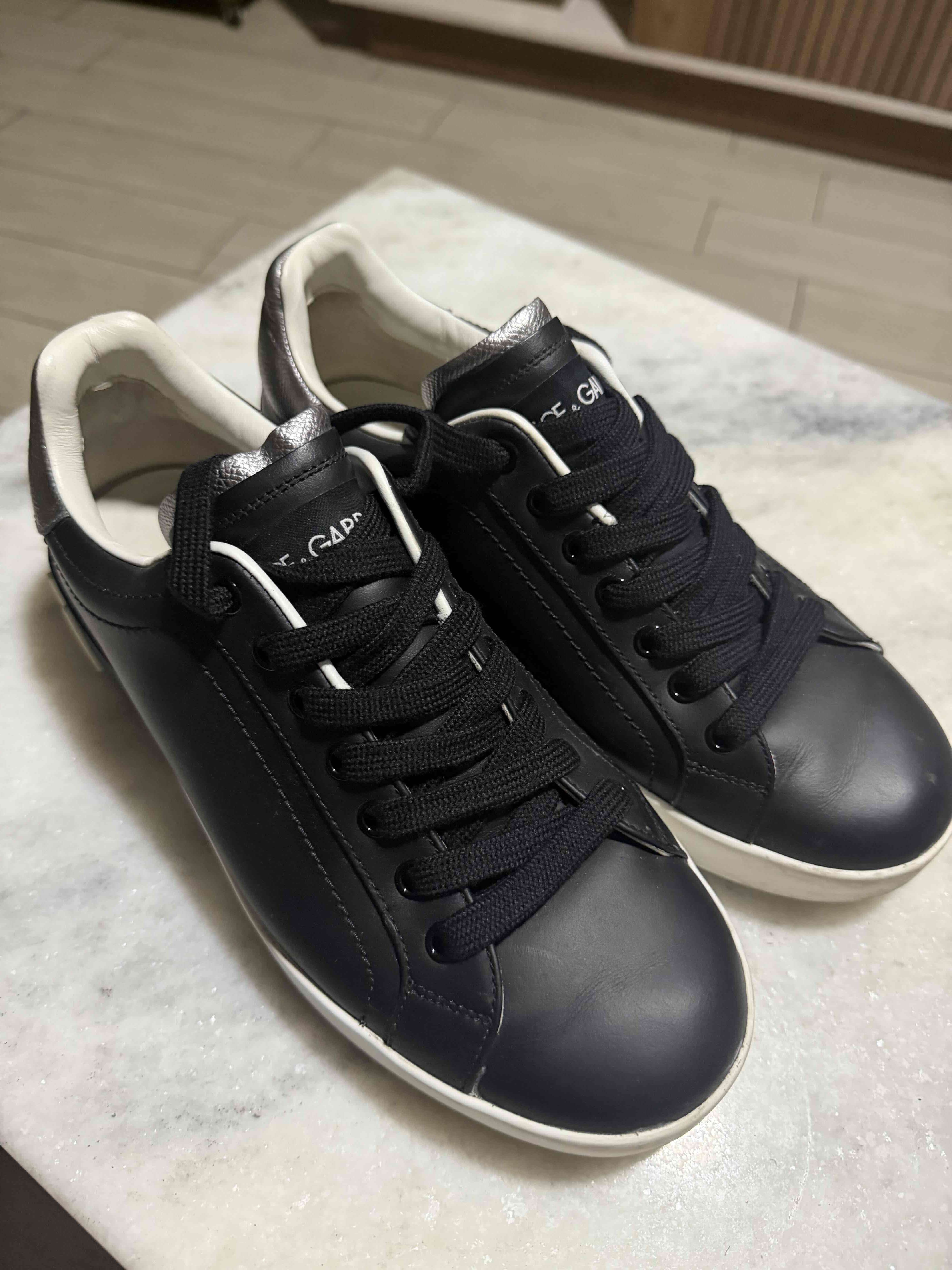 Zapatillas negras DG