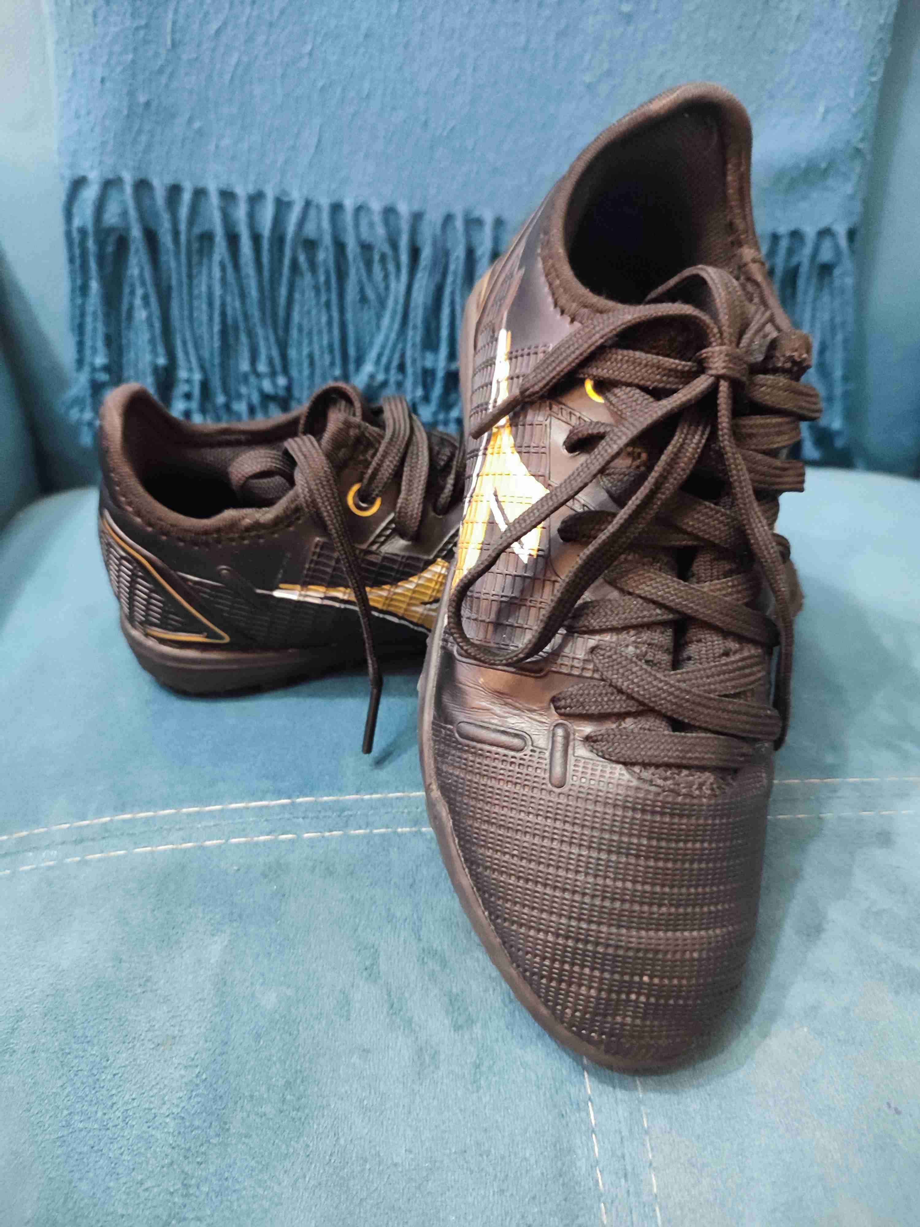 Zapatillas fútbol Diadora talla 31 - miniatura 2