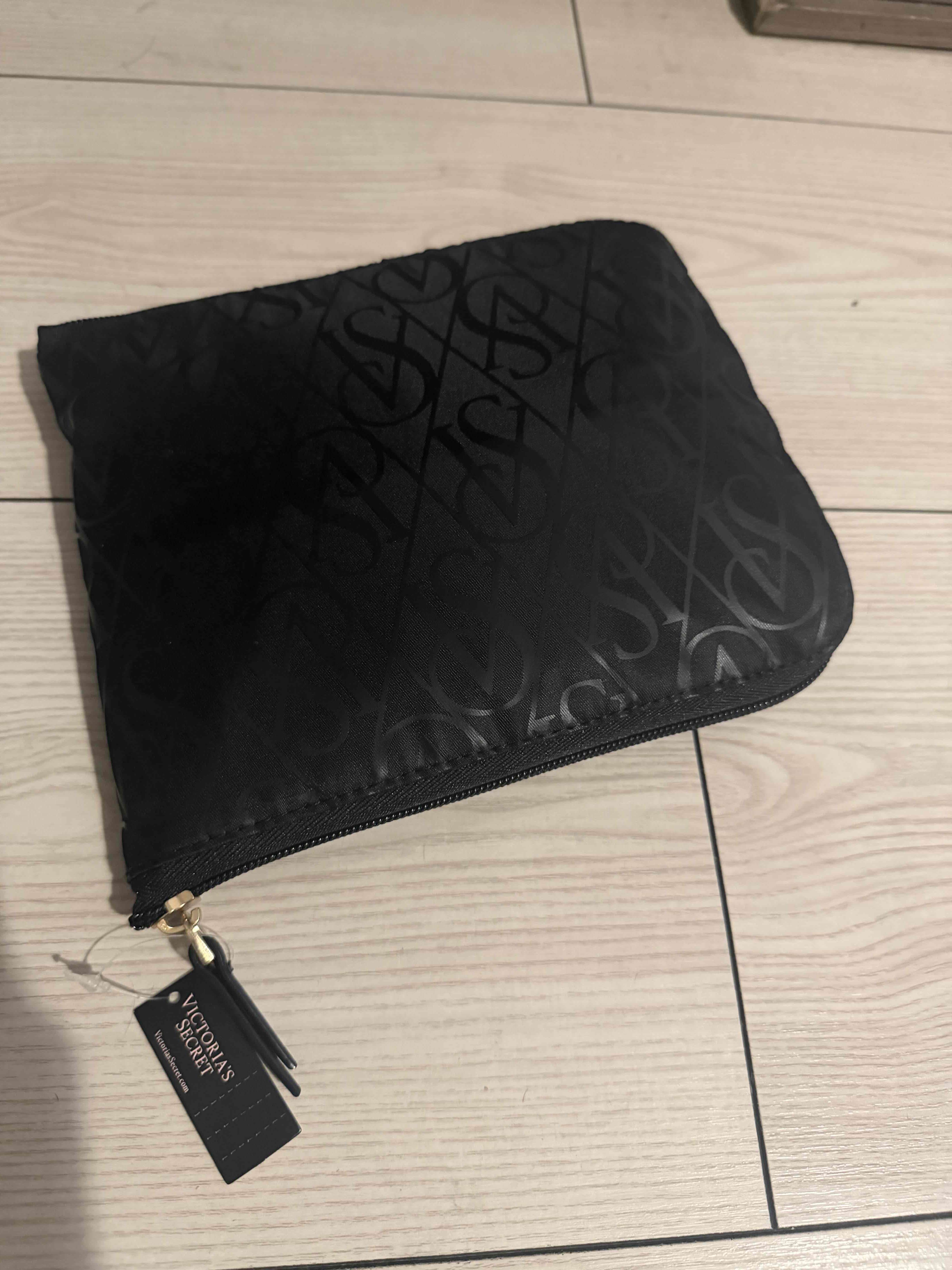 Bolso negro Victoria's Secret - miniatura 2