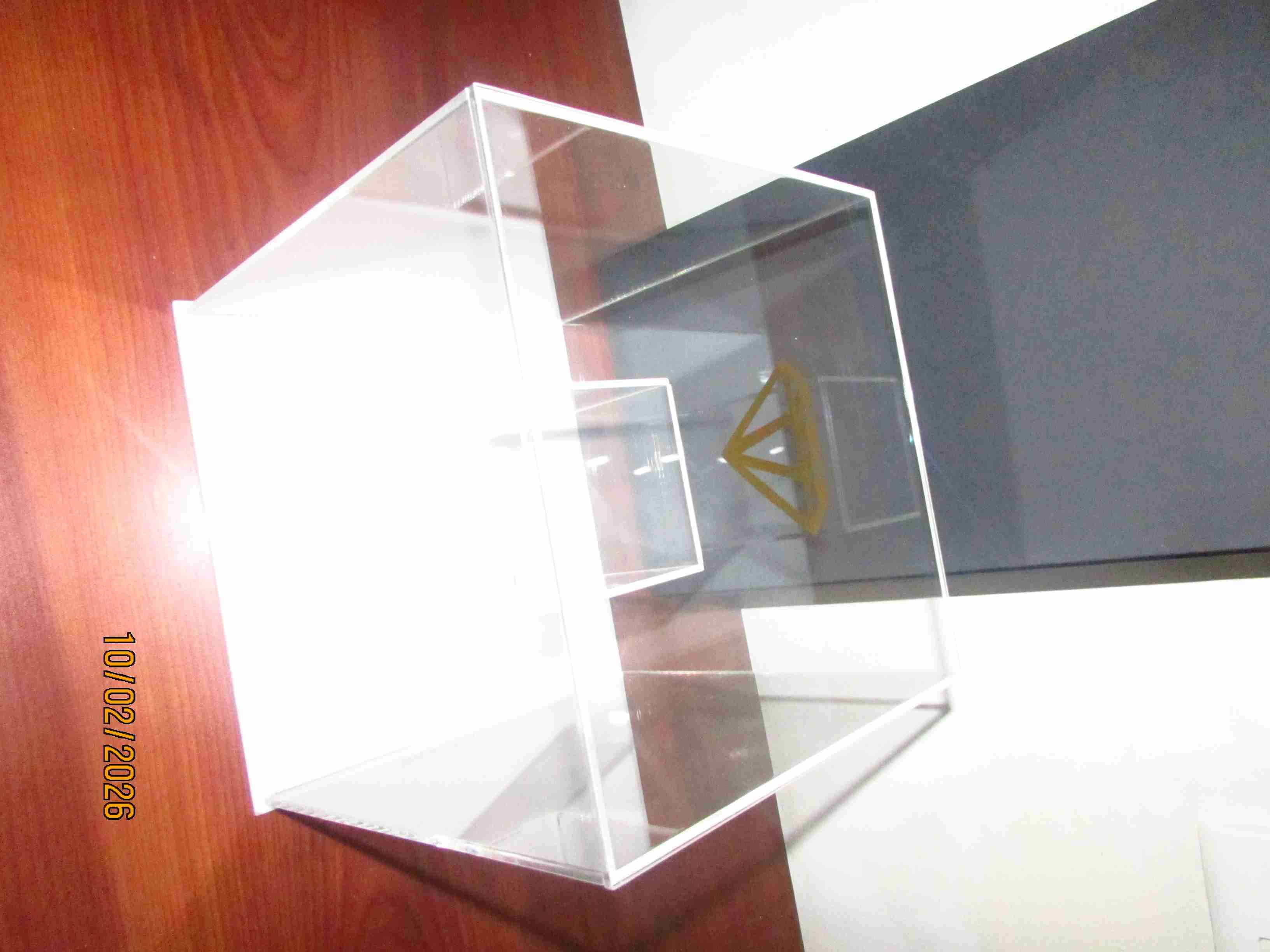 Caja de acrílico transparente
