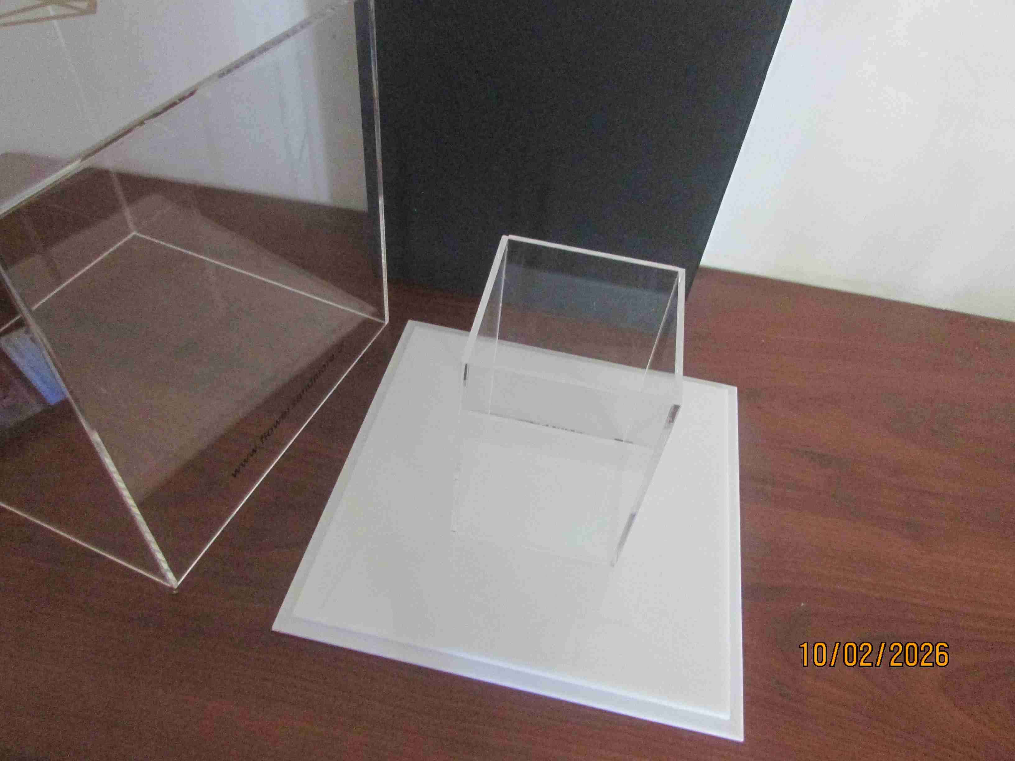Caja de acrílico transparente - miniatura 2