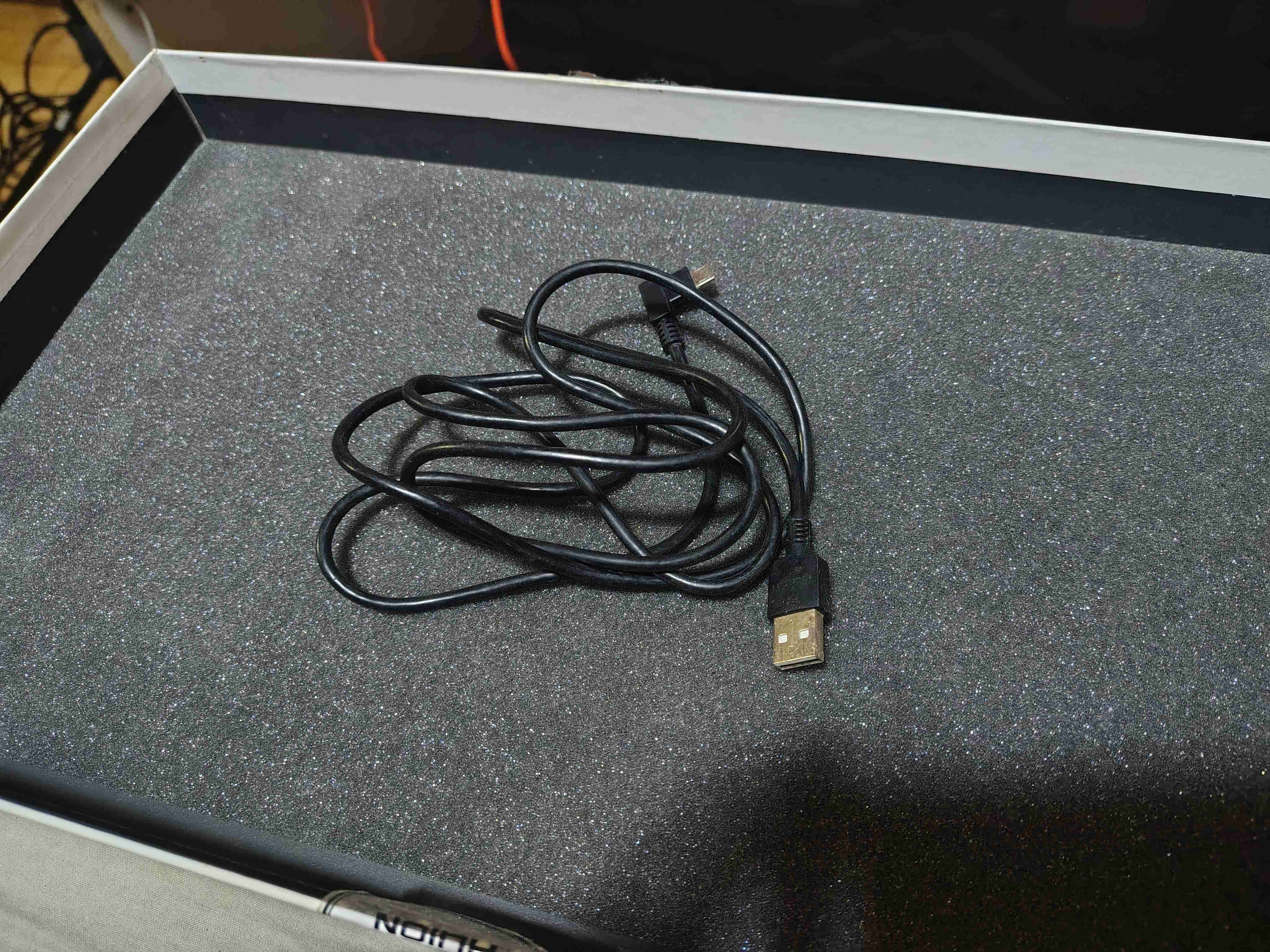 Tableta gráfica Huion Inspiroy H1060P - miniatura 3