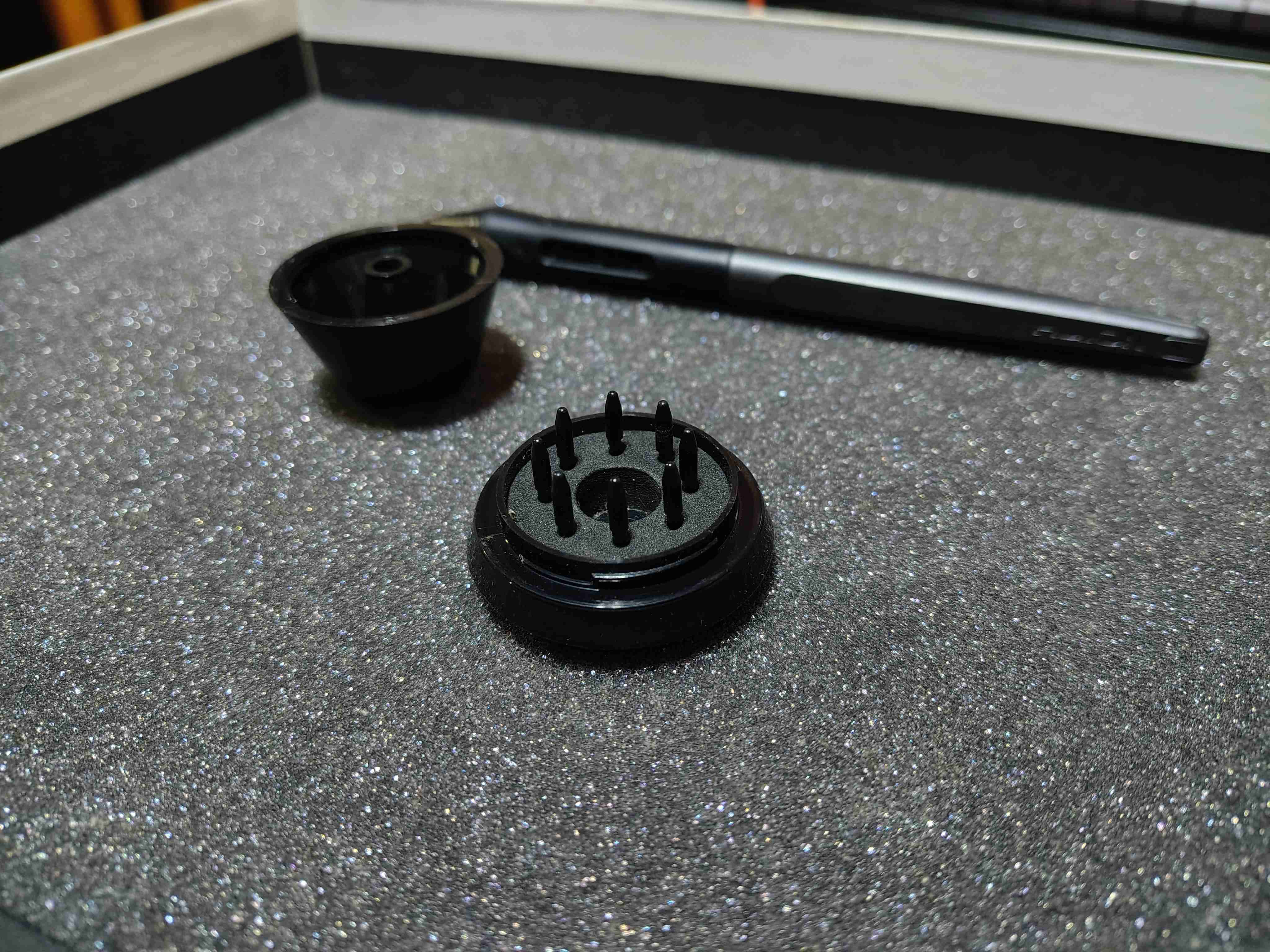 Tableta gráfica Huion Inspiroy H1060P - miniatura 5