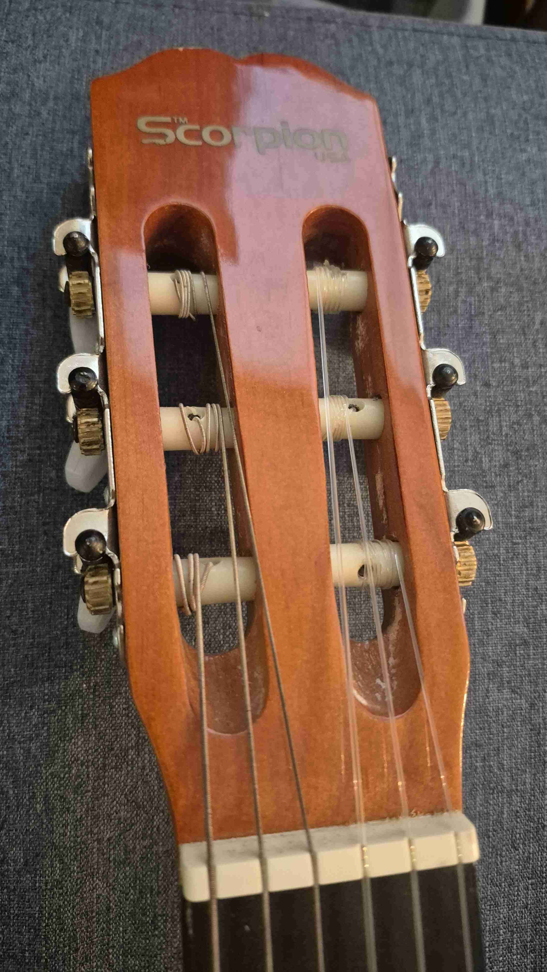 Guitarra clásica maraca scorpion - miniatura 2