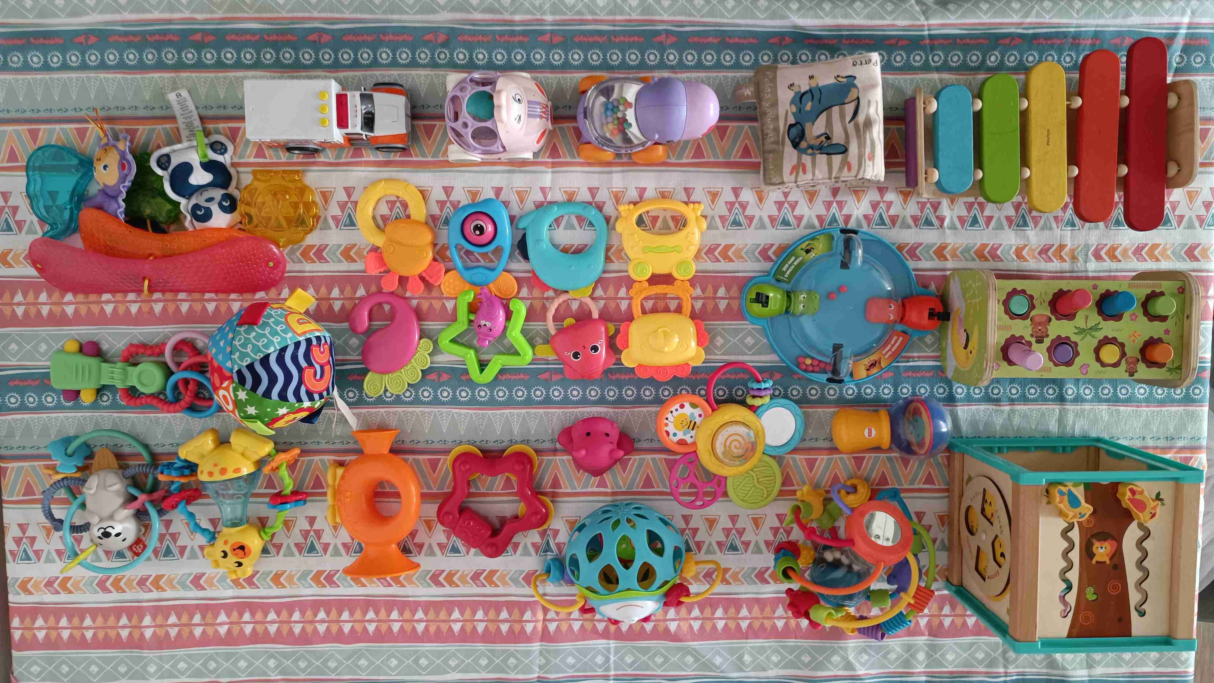 Lote de juguetes para bebés