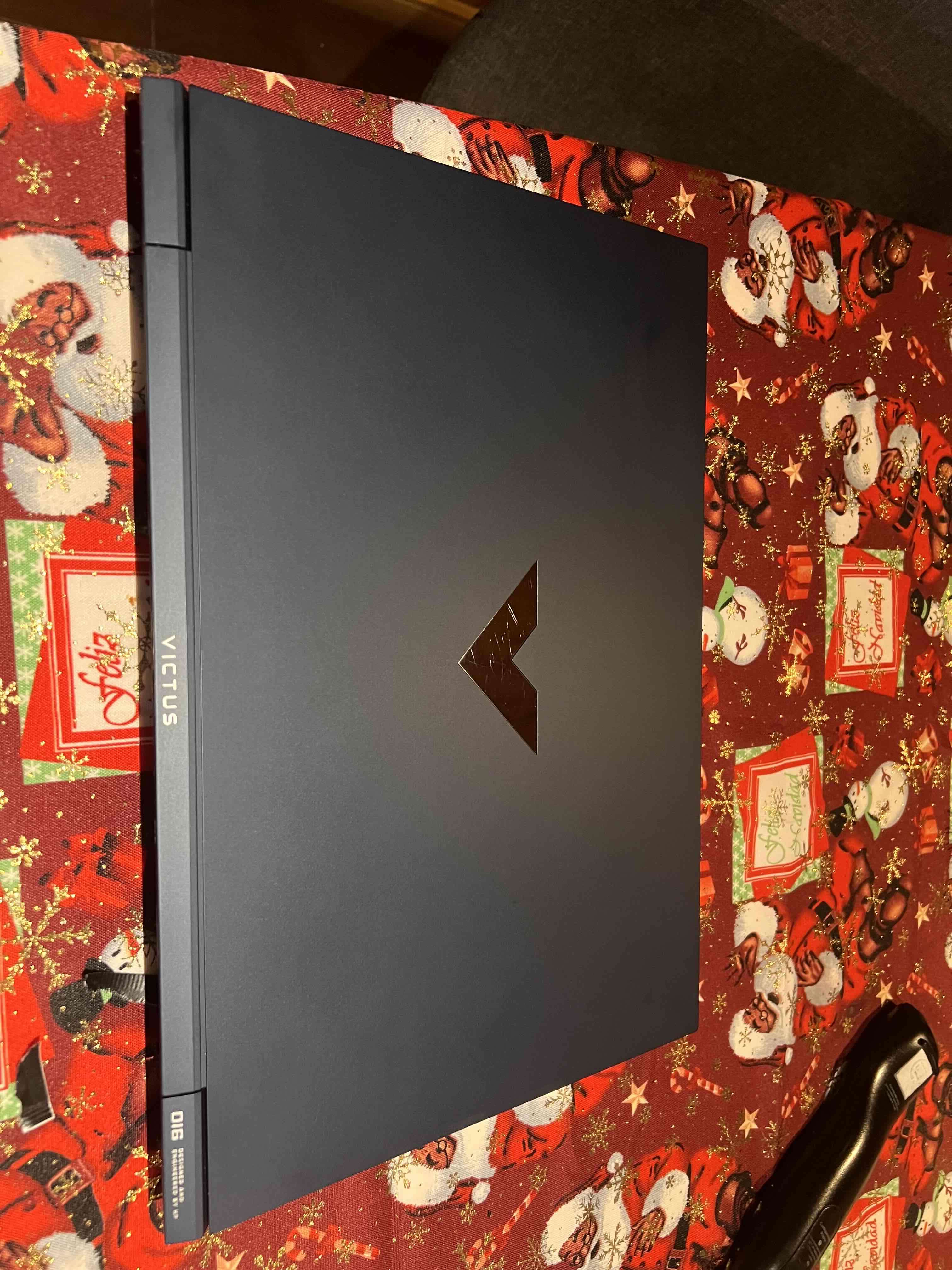 Notebook HP Victus Intel i7 RTX 3060 - miniatura 3