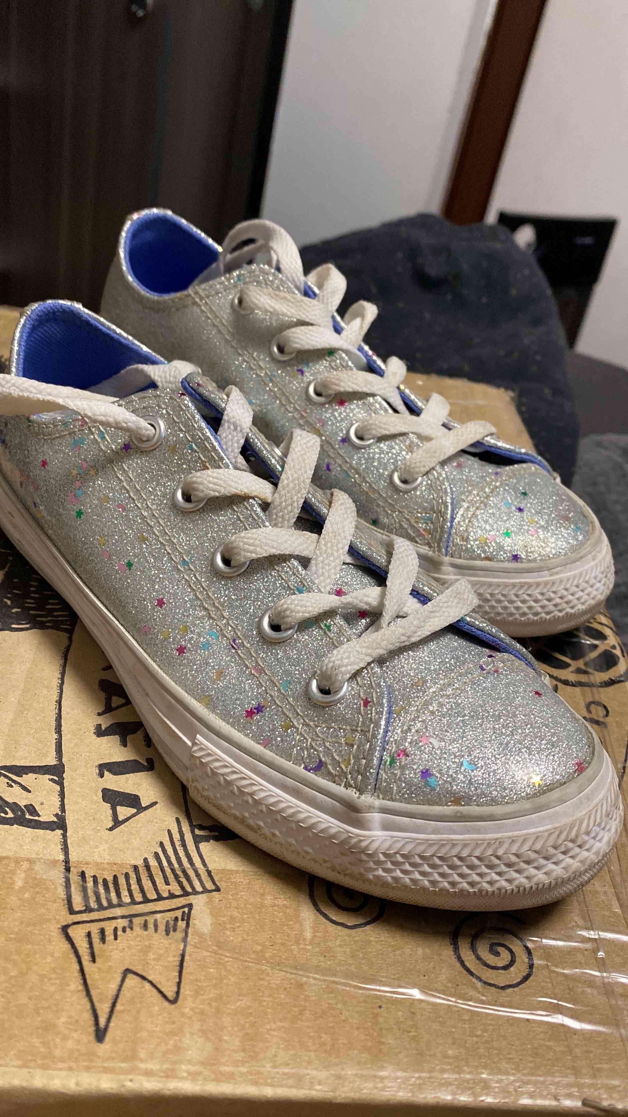 Zapatos zapatilla y patines - miniatura 2