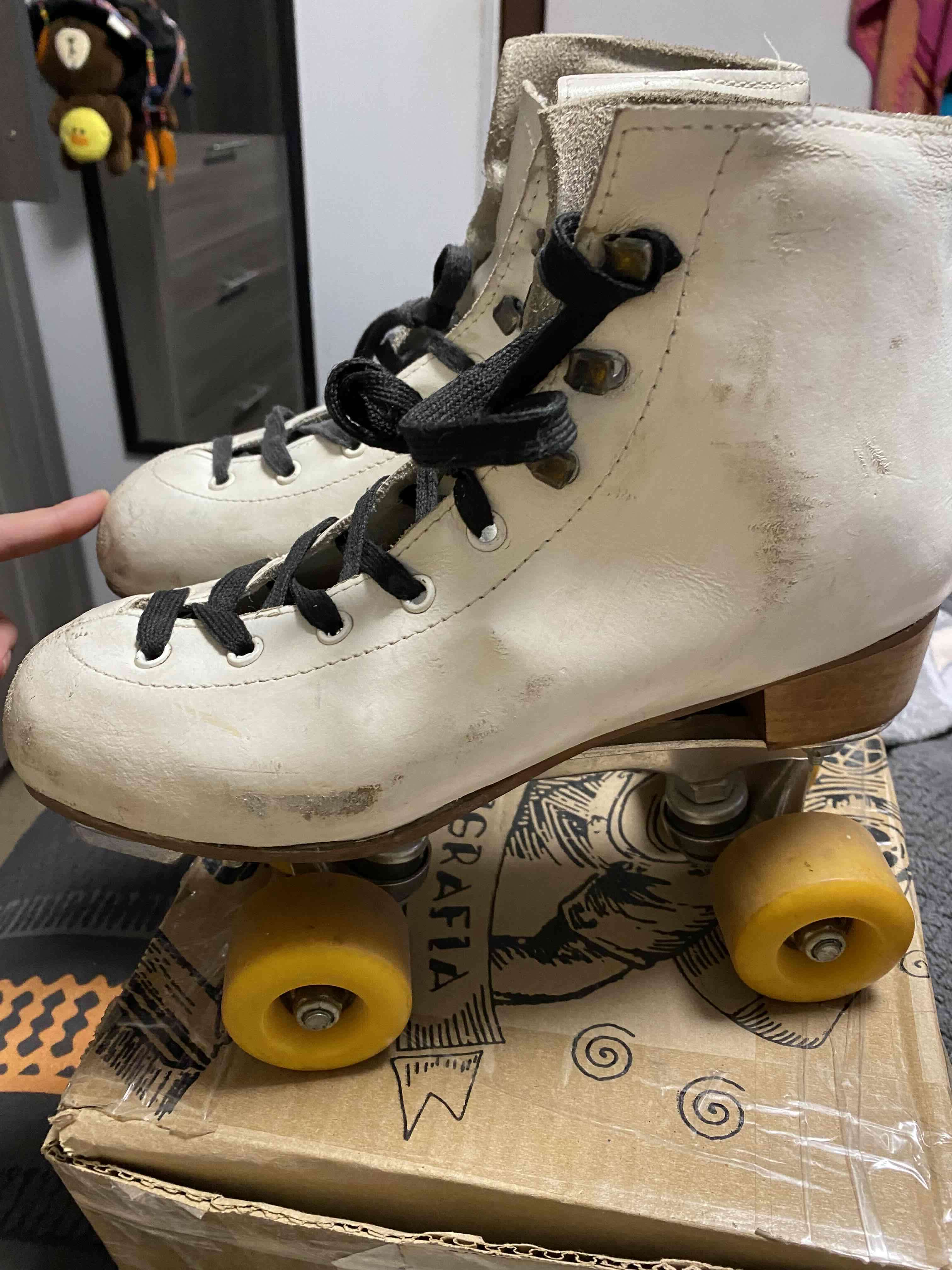 Zapatos zapatilla y patines - miniatura 5