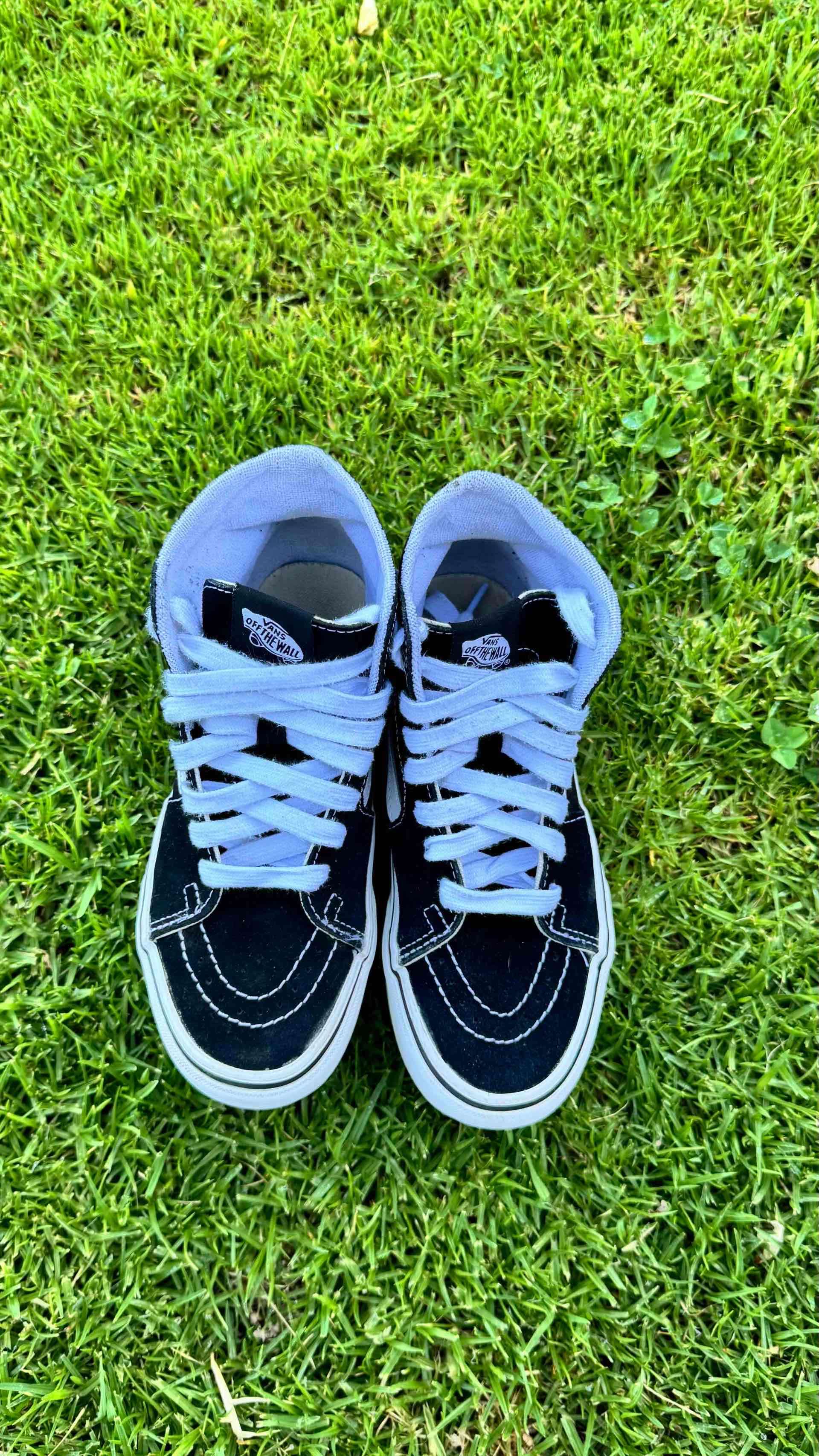 Zapatillas negras Vans altas - miniatura 2