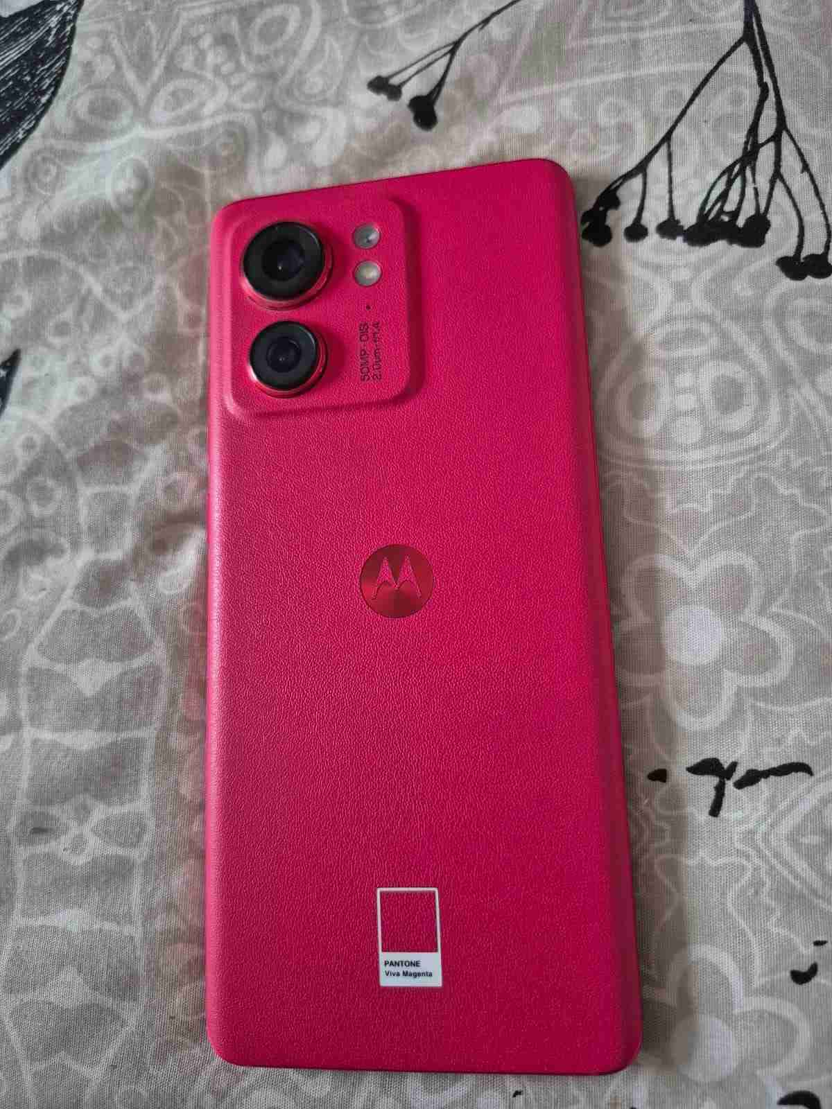 Teléfono Motorola Edge 40 - miniatura 2