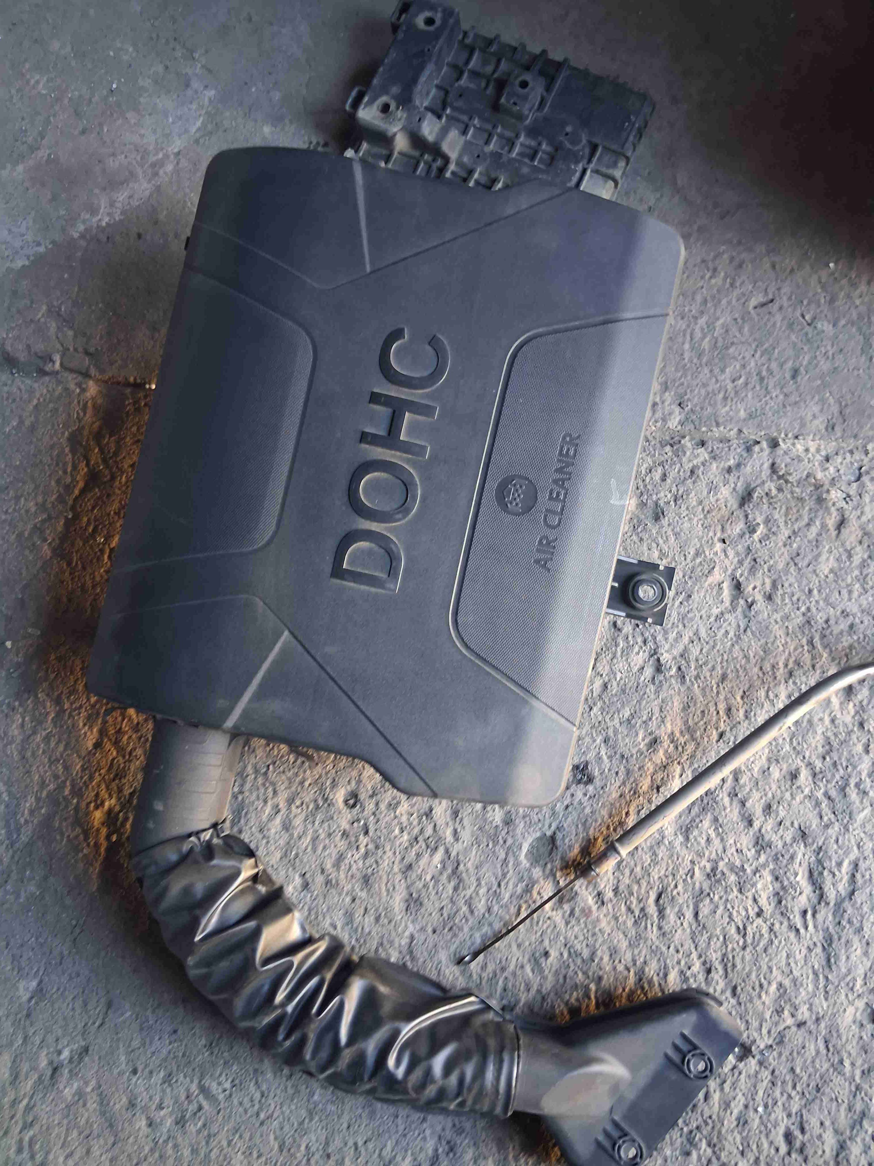 Parachoques trasero de auto - miniatura 3