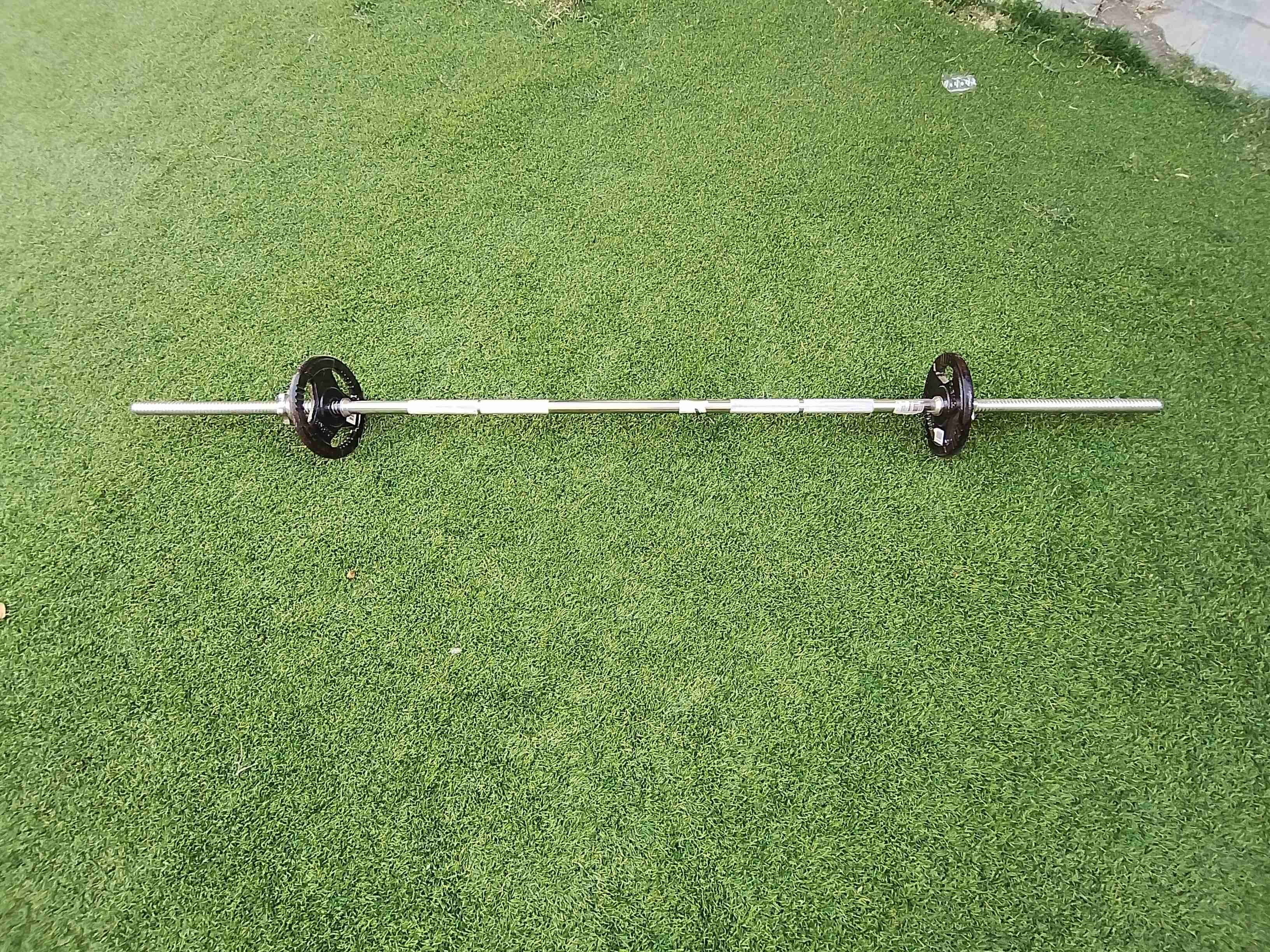 Barra de pesas con discos - miniatura 3