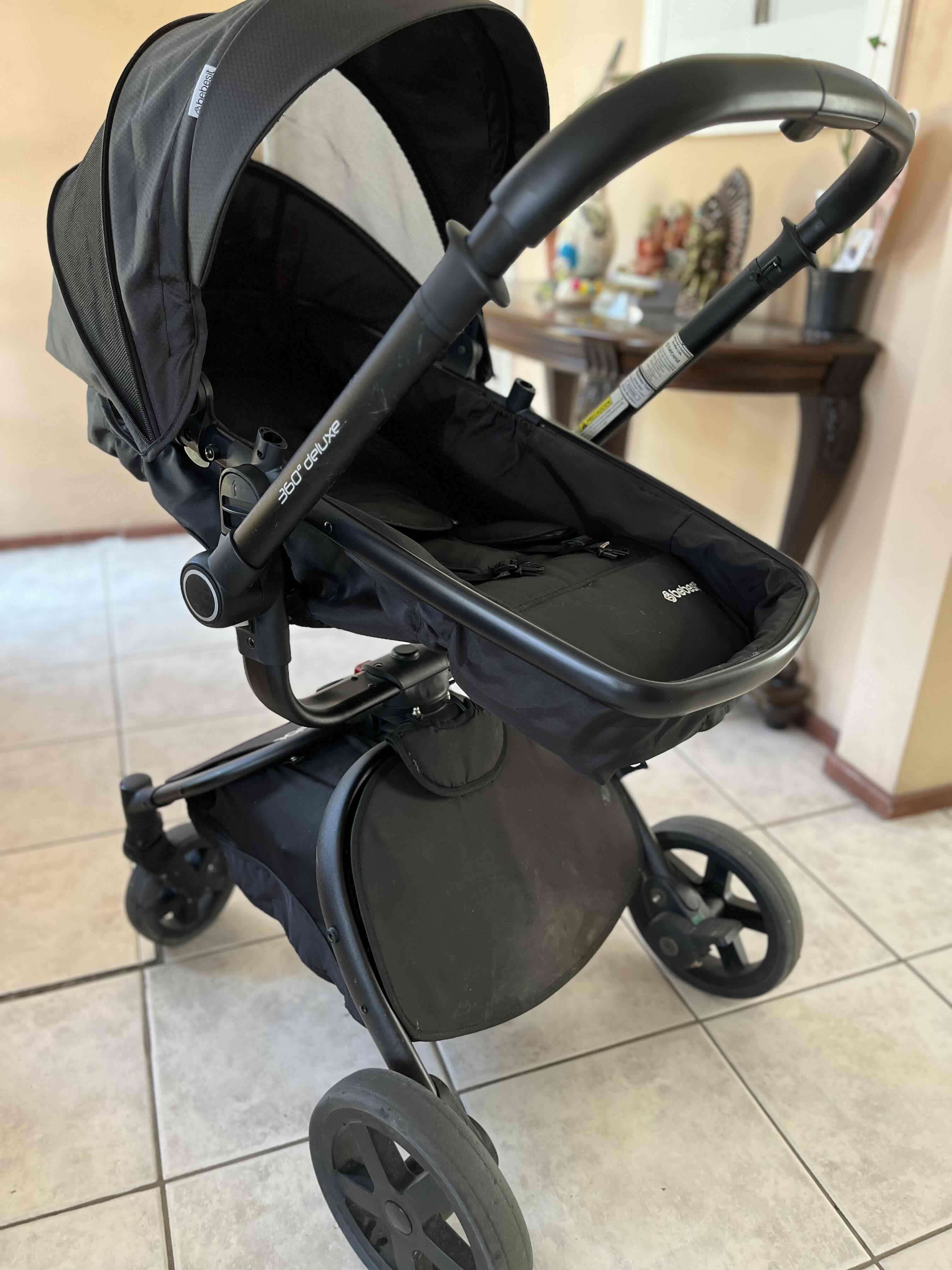 Coche de bebé negro BEBESIT