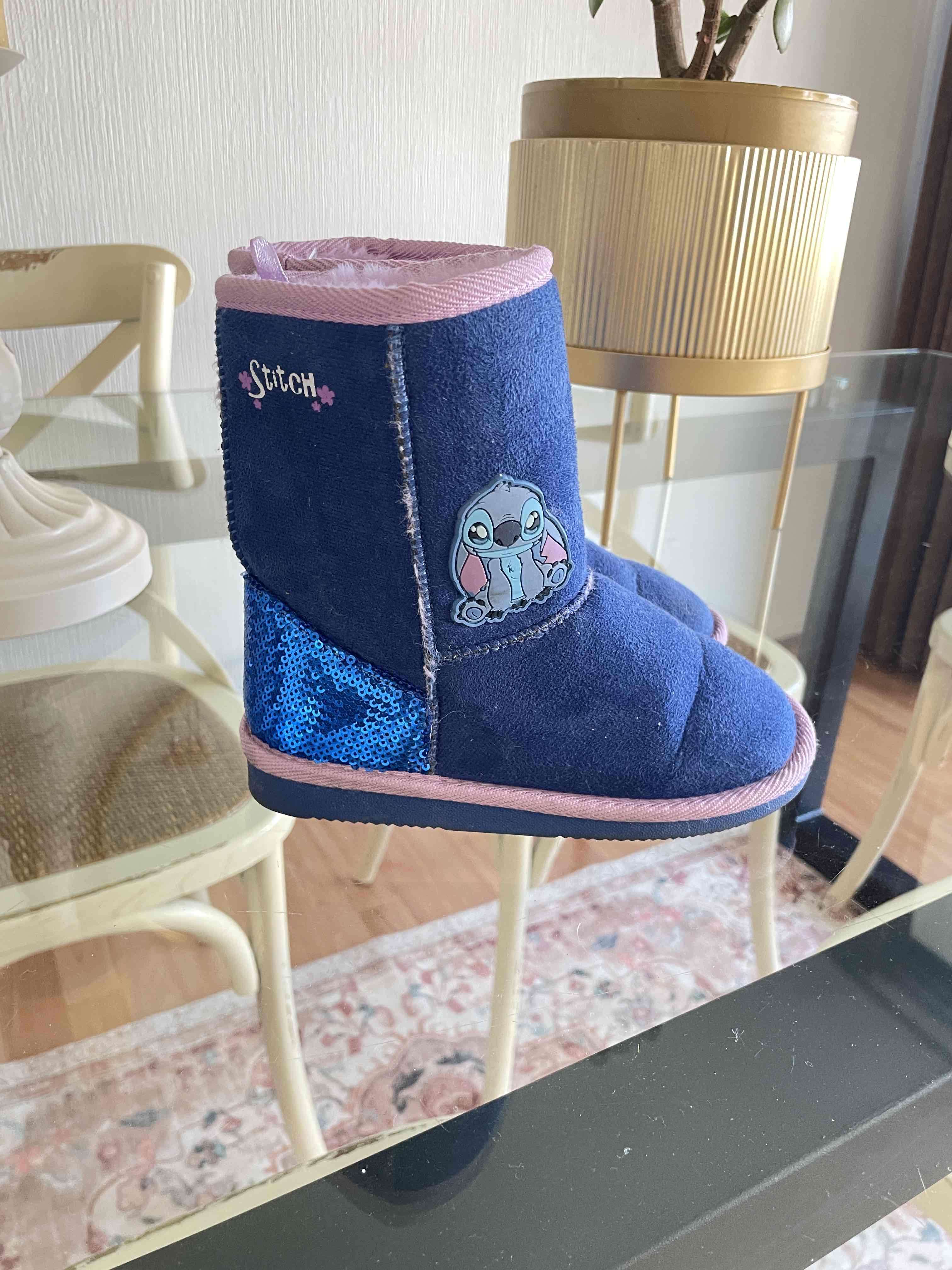 Botas azul Stitch con lentejuelas