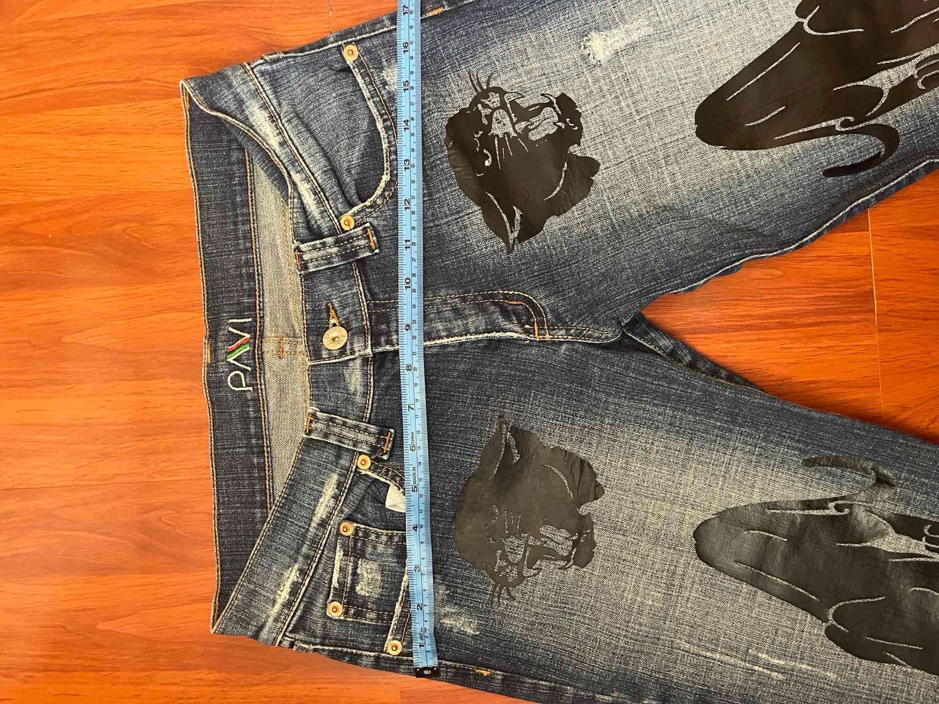 Jeans y2k con diseño de panteras - miniatura 4