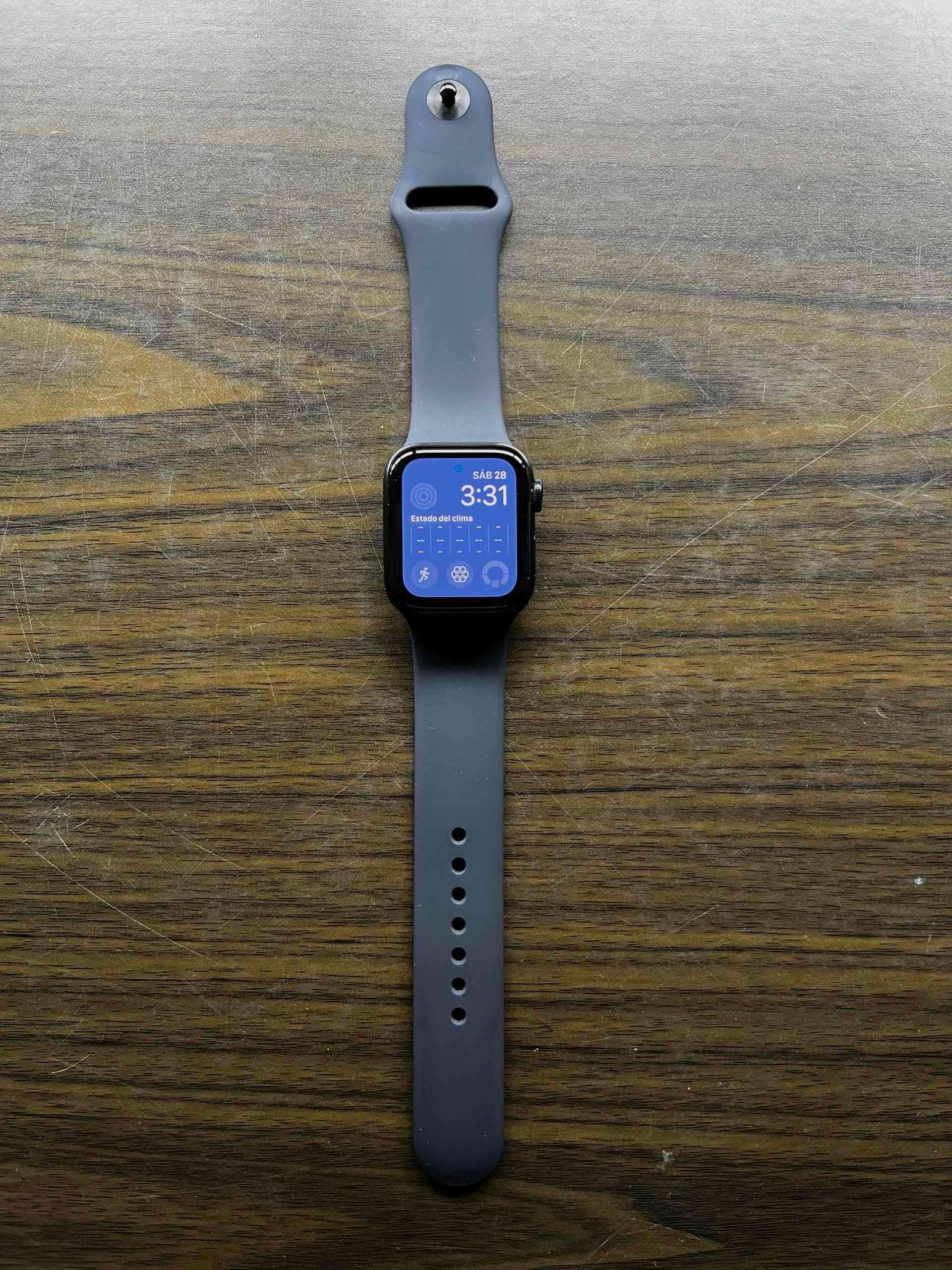 Apple Watch SE 2 40mm GPS - miniatura 3