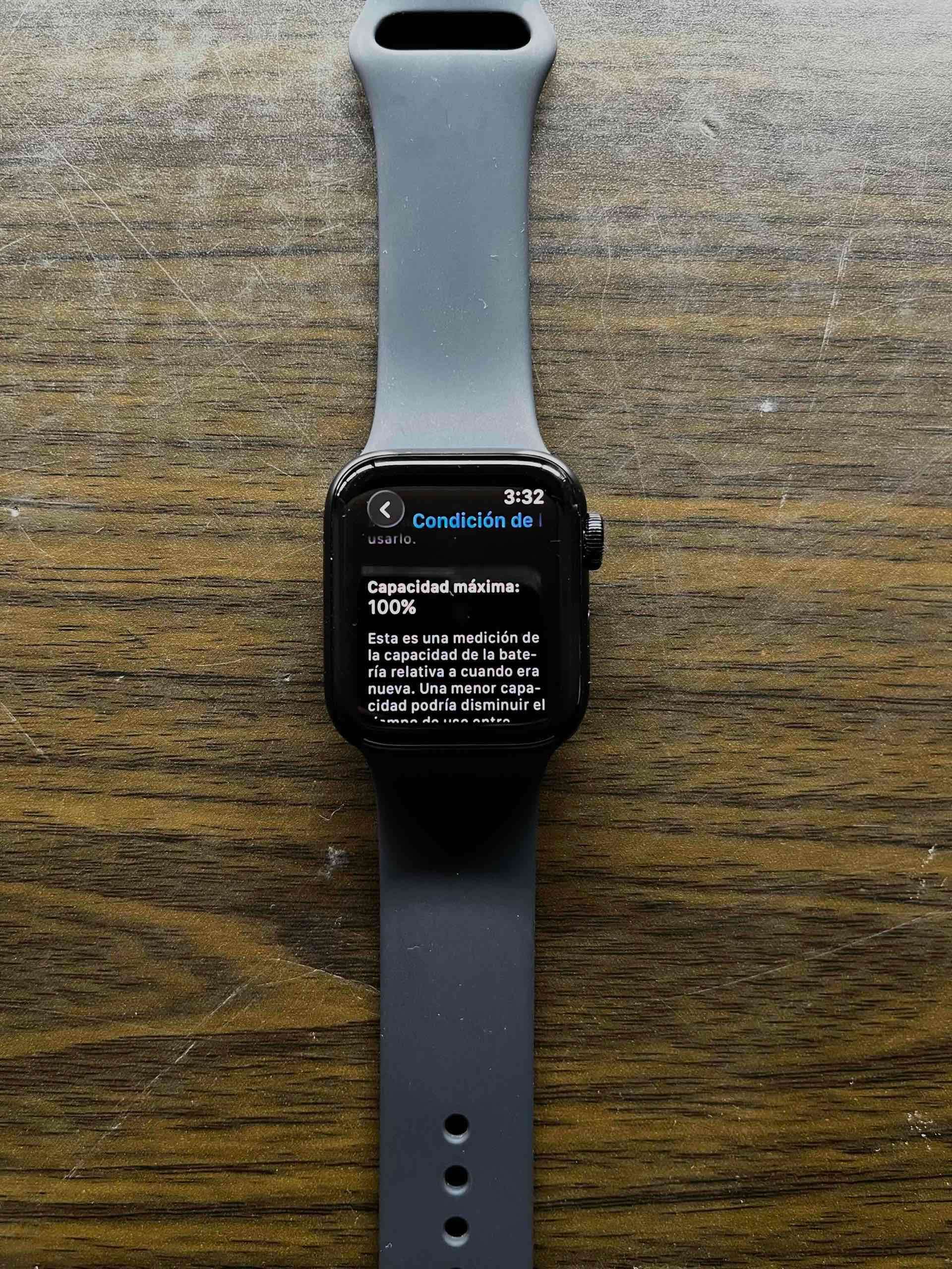 Apple Watch SE 2 40mm GPS - miniatura 4
