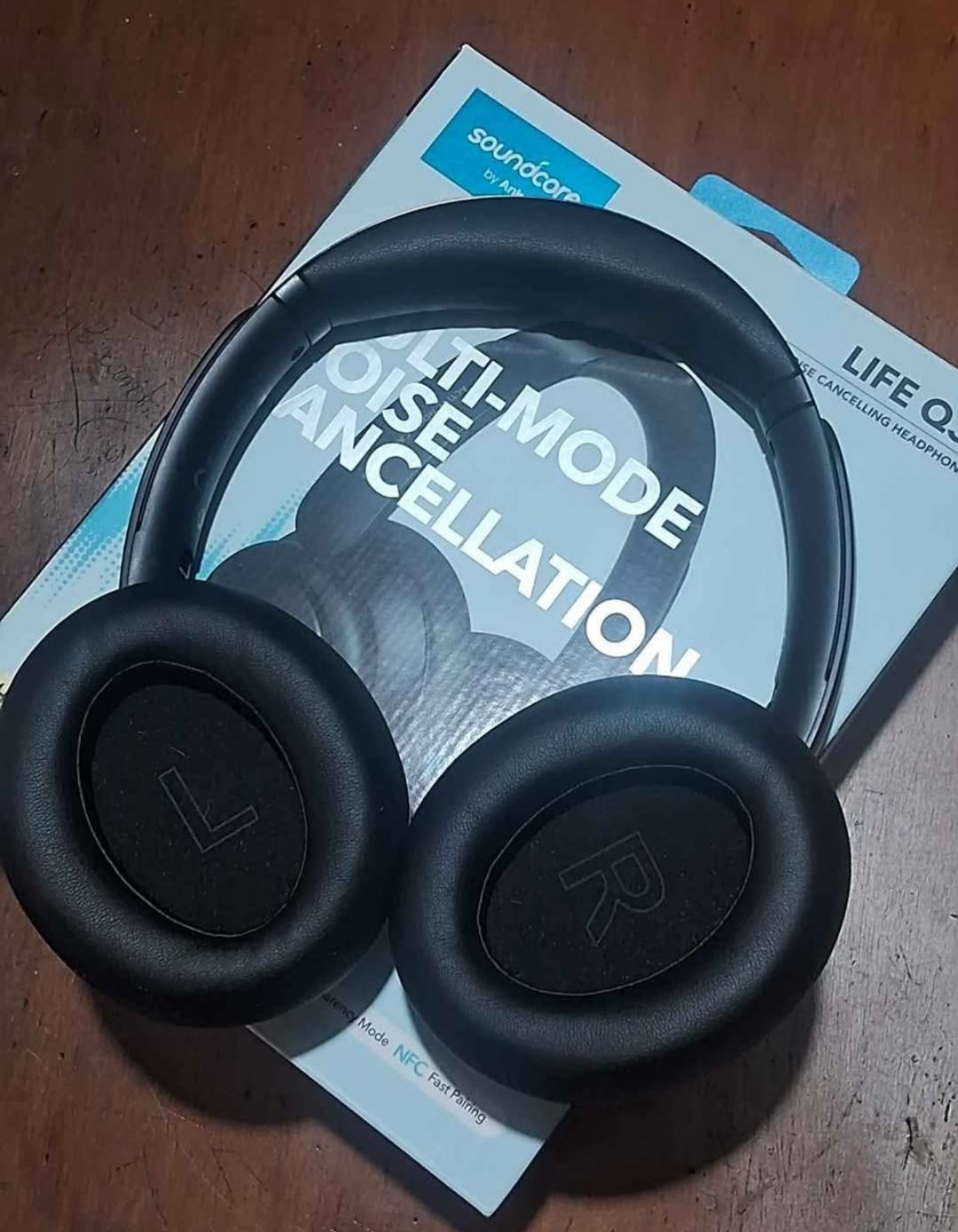Auriculares Soundcore con cancelación de ruido