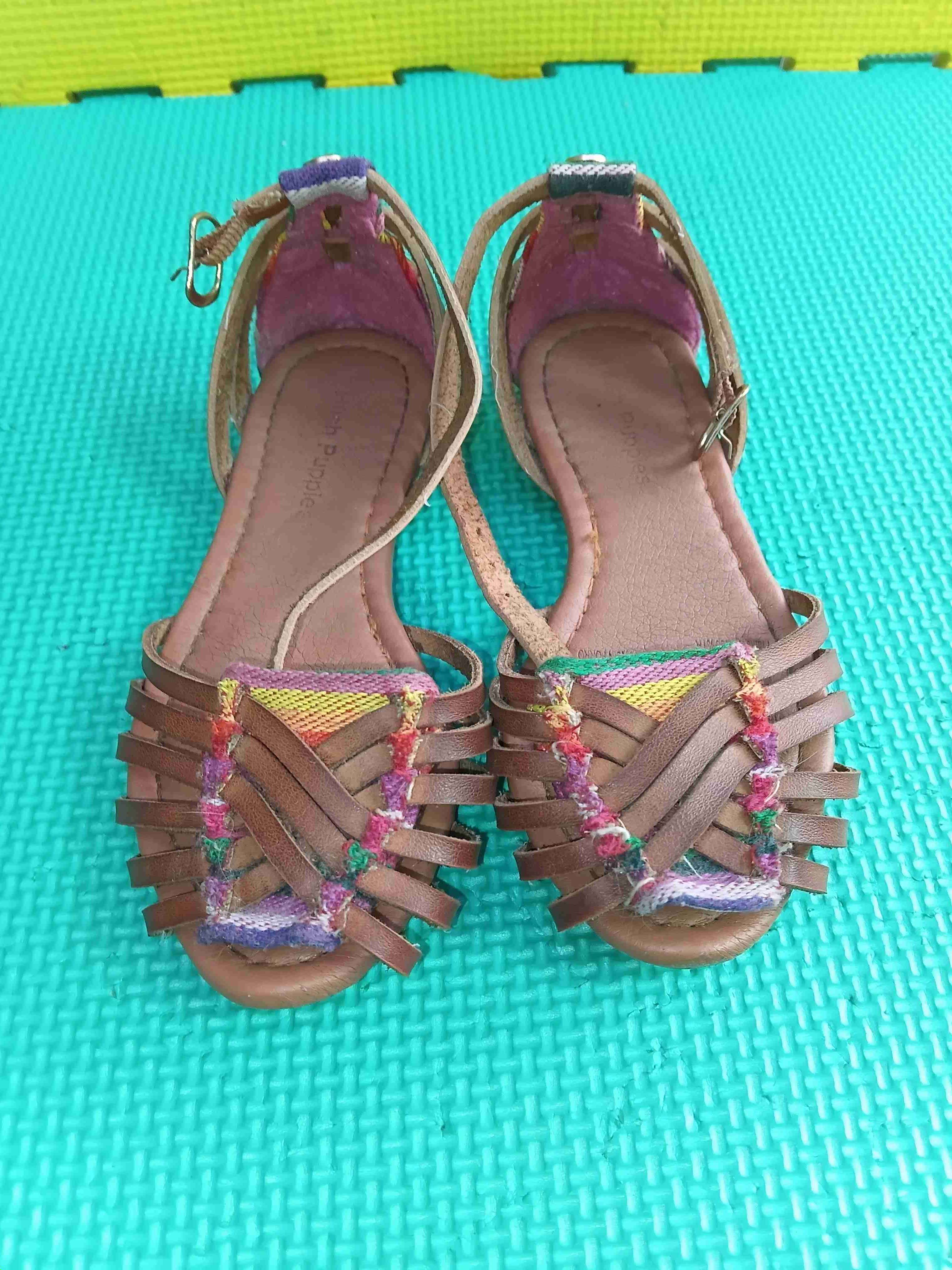 Sandalias de cuero trenzado número 27