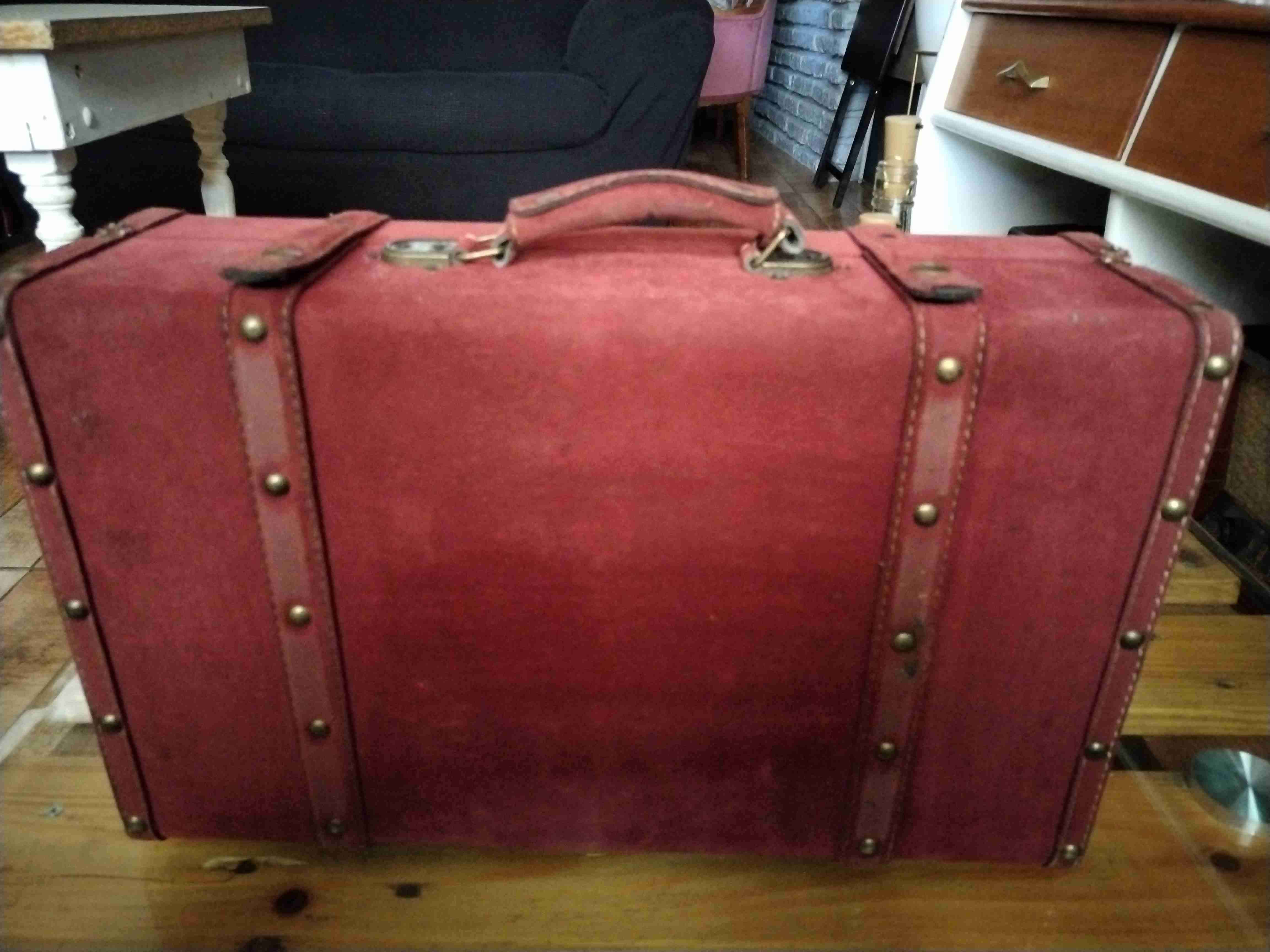 Maleta vintage de tela roja - miniatura 2