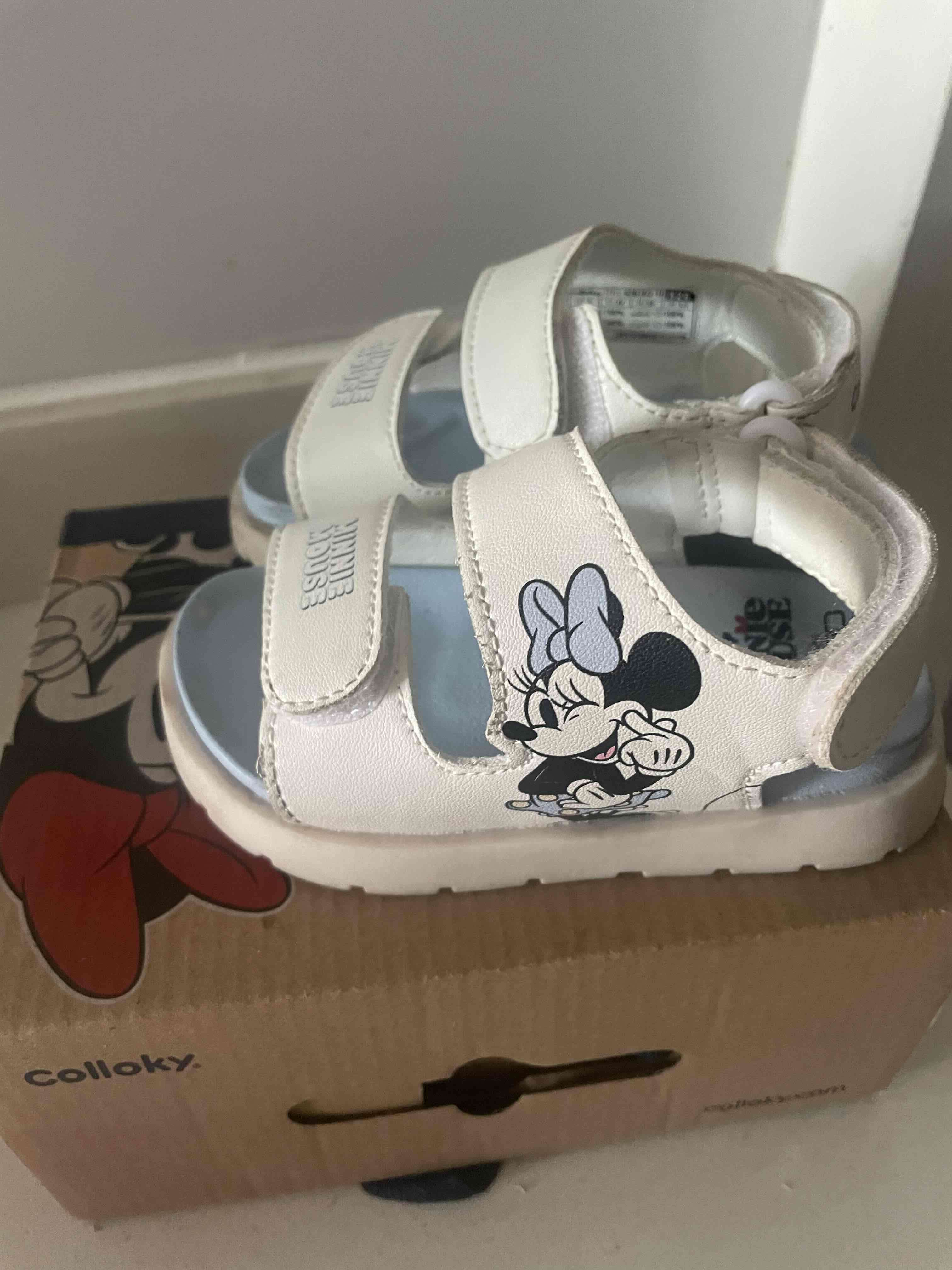 Sandalias blancas Minnie Mouse