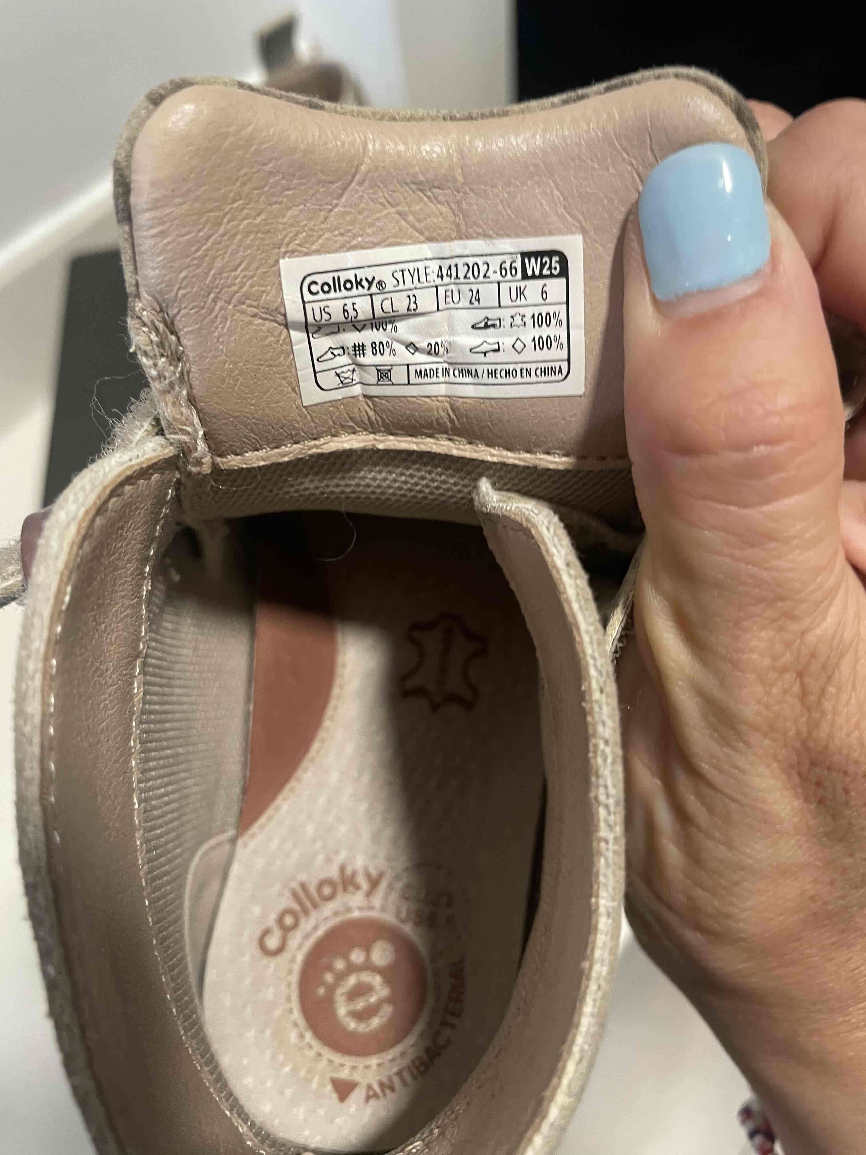 Zapatillas deportivas rosas y negras - miniatura 3