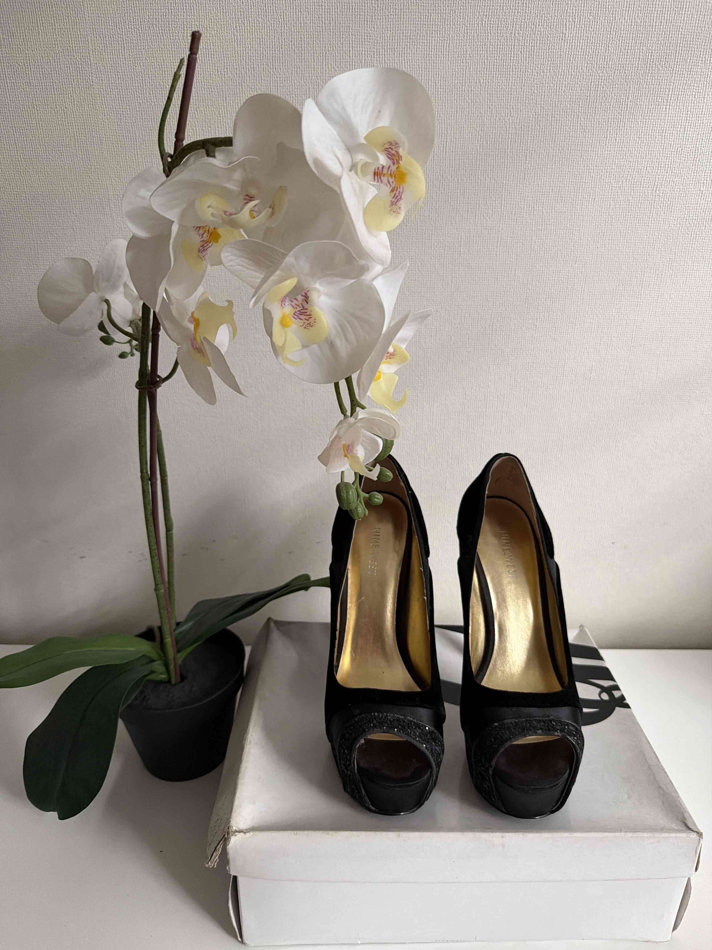 Tacones negros elegantes Nine West talla 38 - miniatura 2