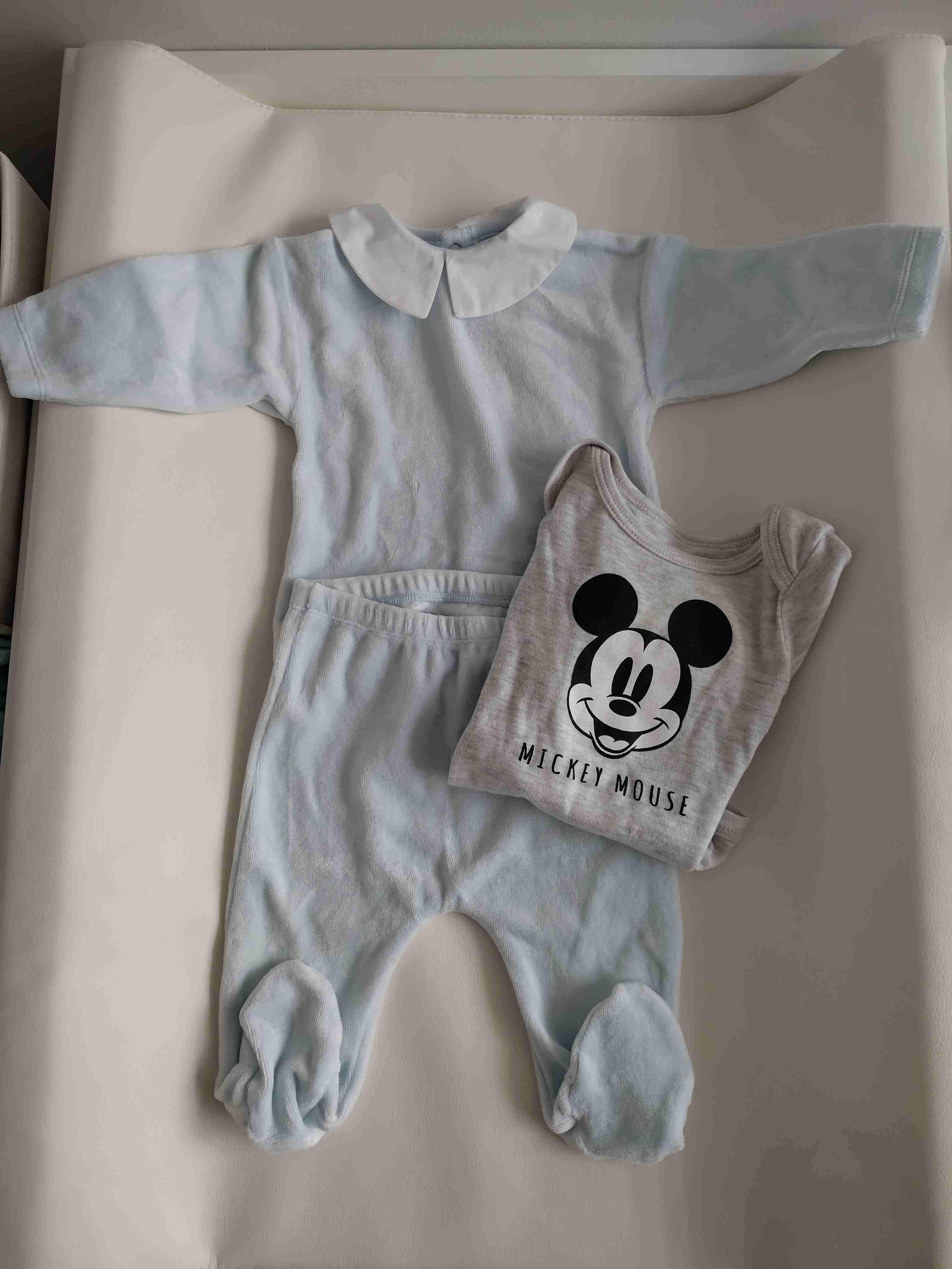 Conjunto bebé más body