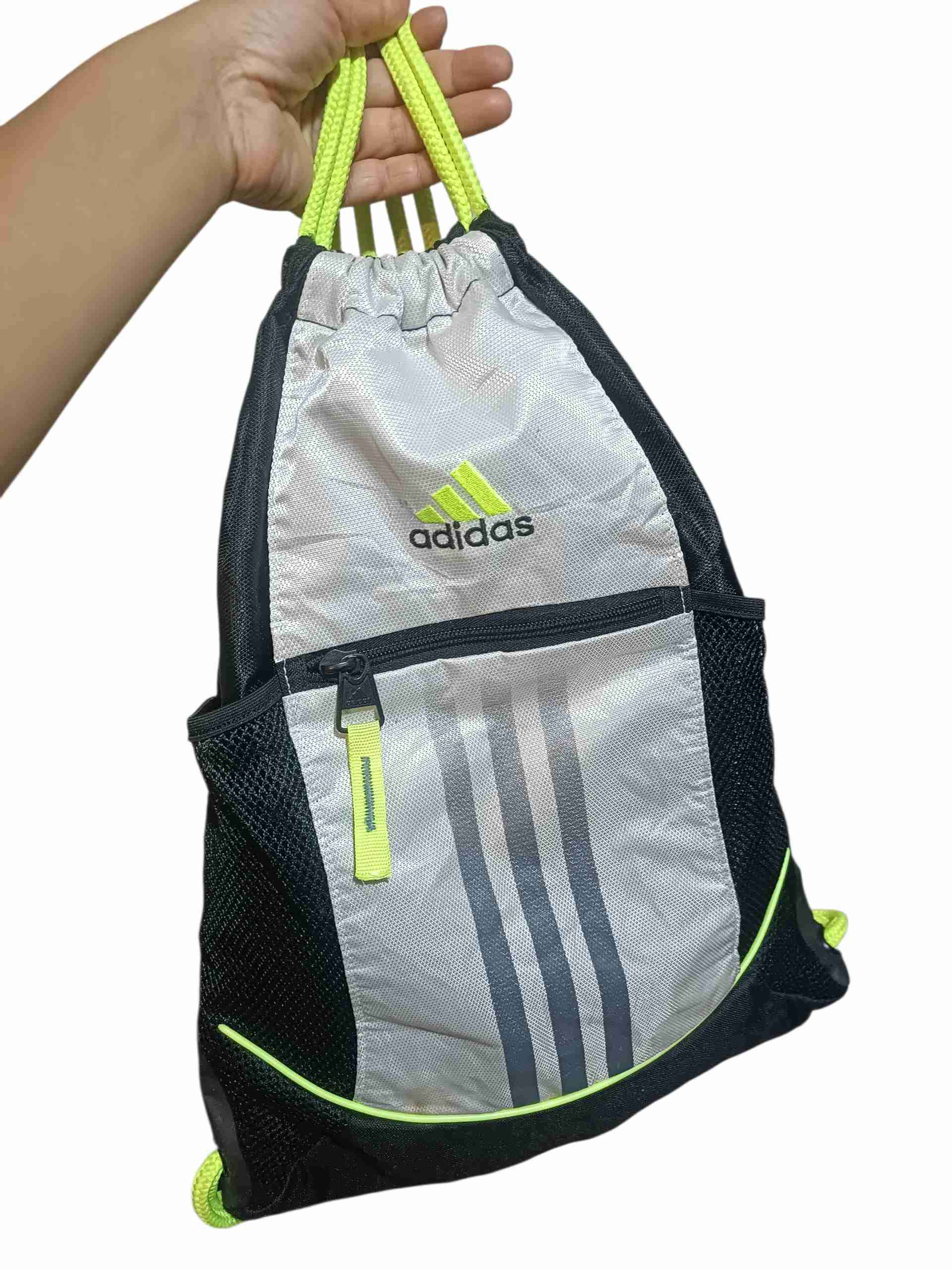 Mochila deportiva Adidas gris