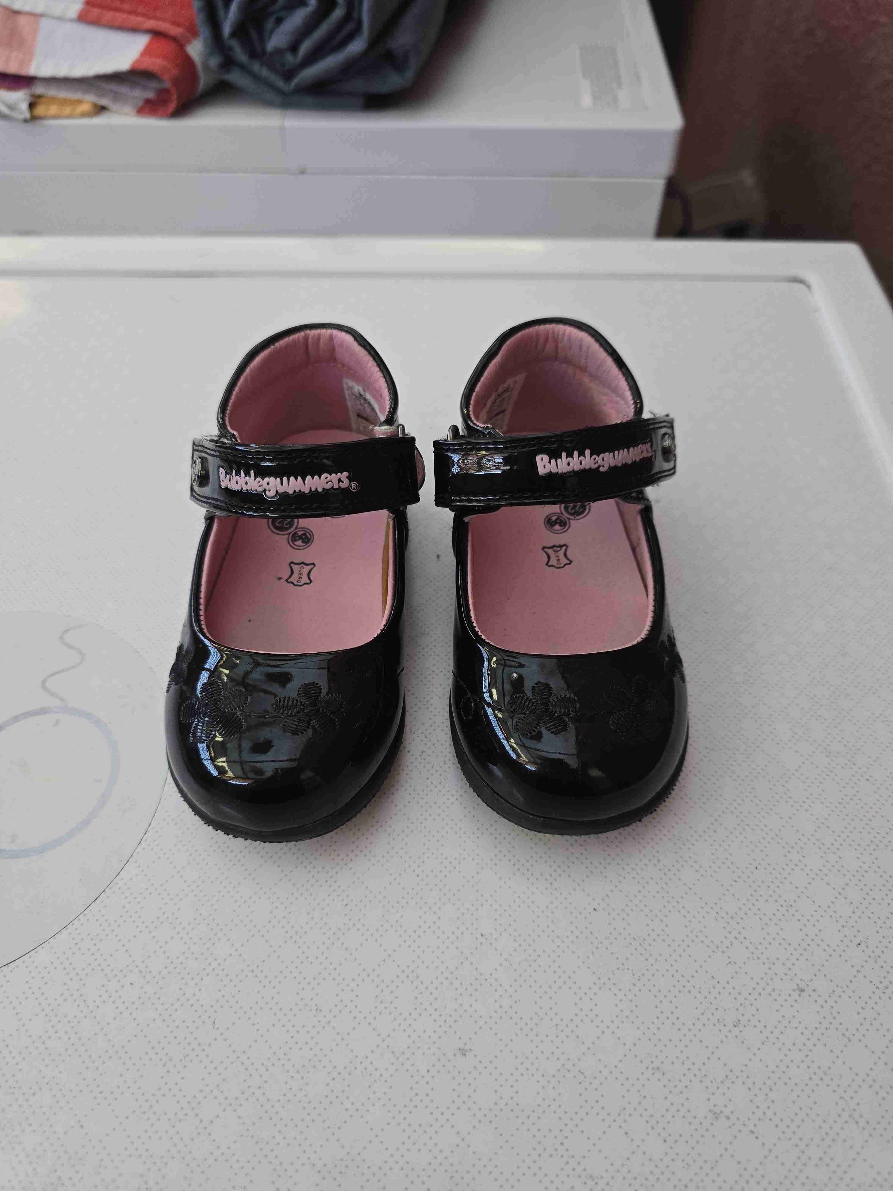 Zapatos Bubblegummers negros para niña