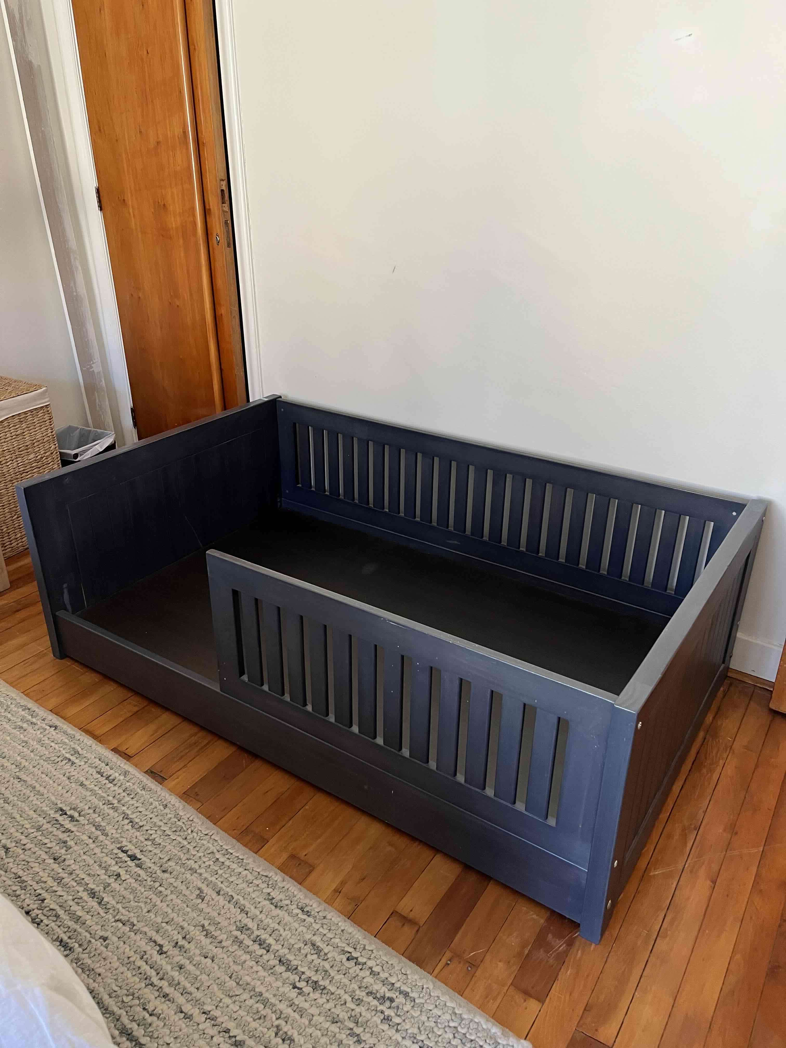 Cama montessori de madera - miniatura 2