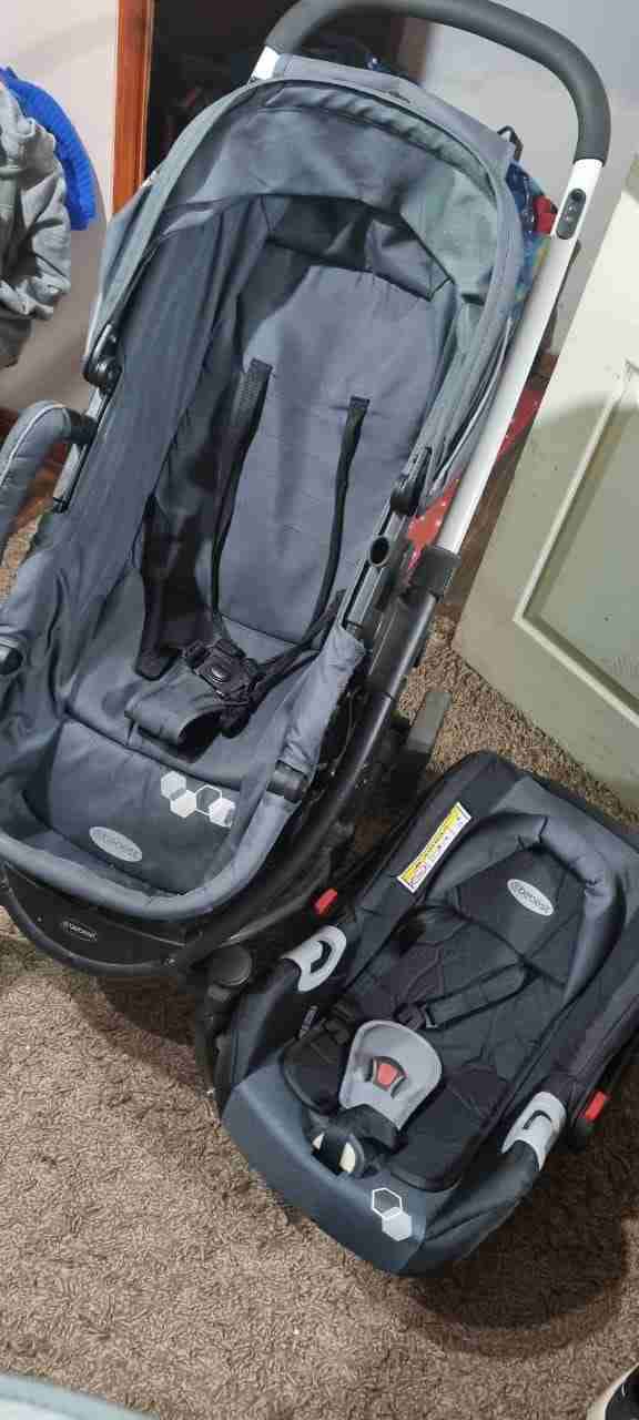 Coche bebesit en buen estado funcionando - 3