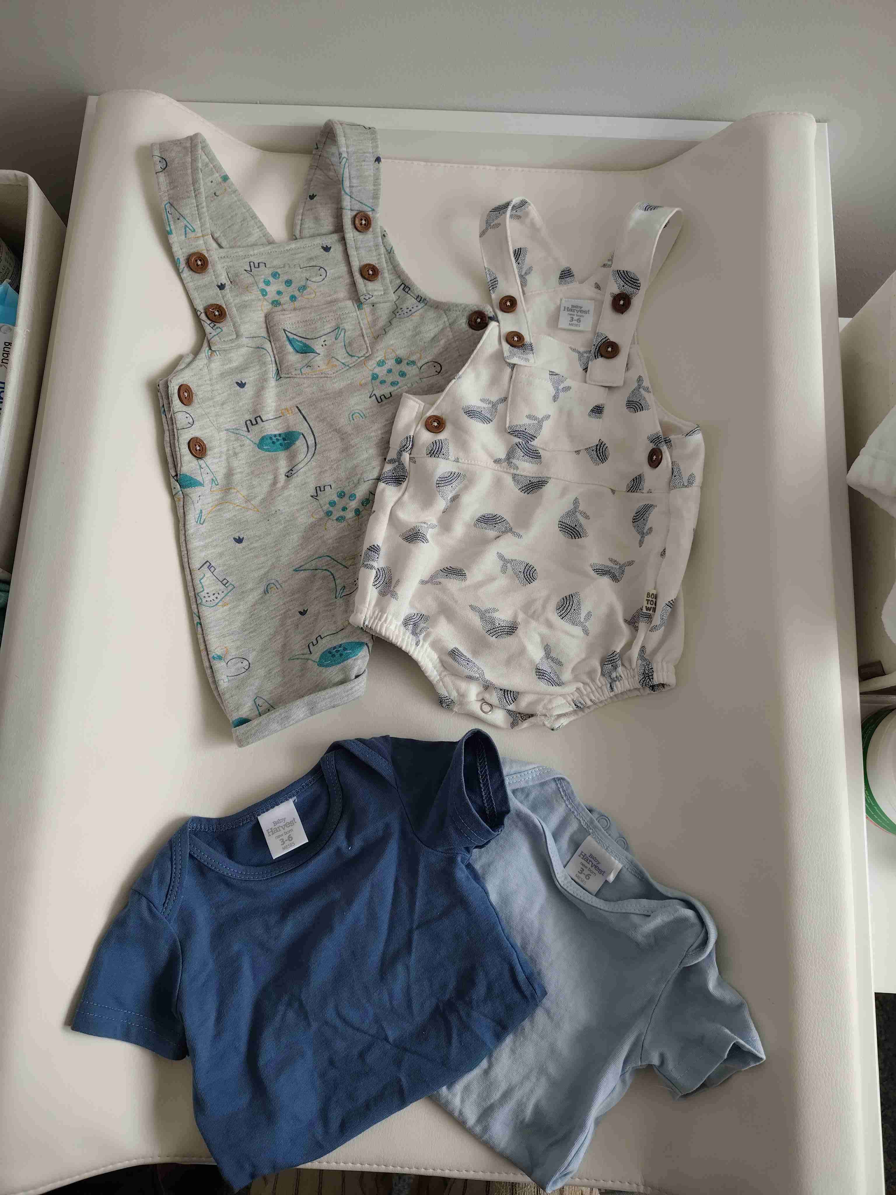 Jardineras más bodies bebé