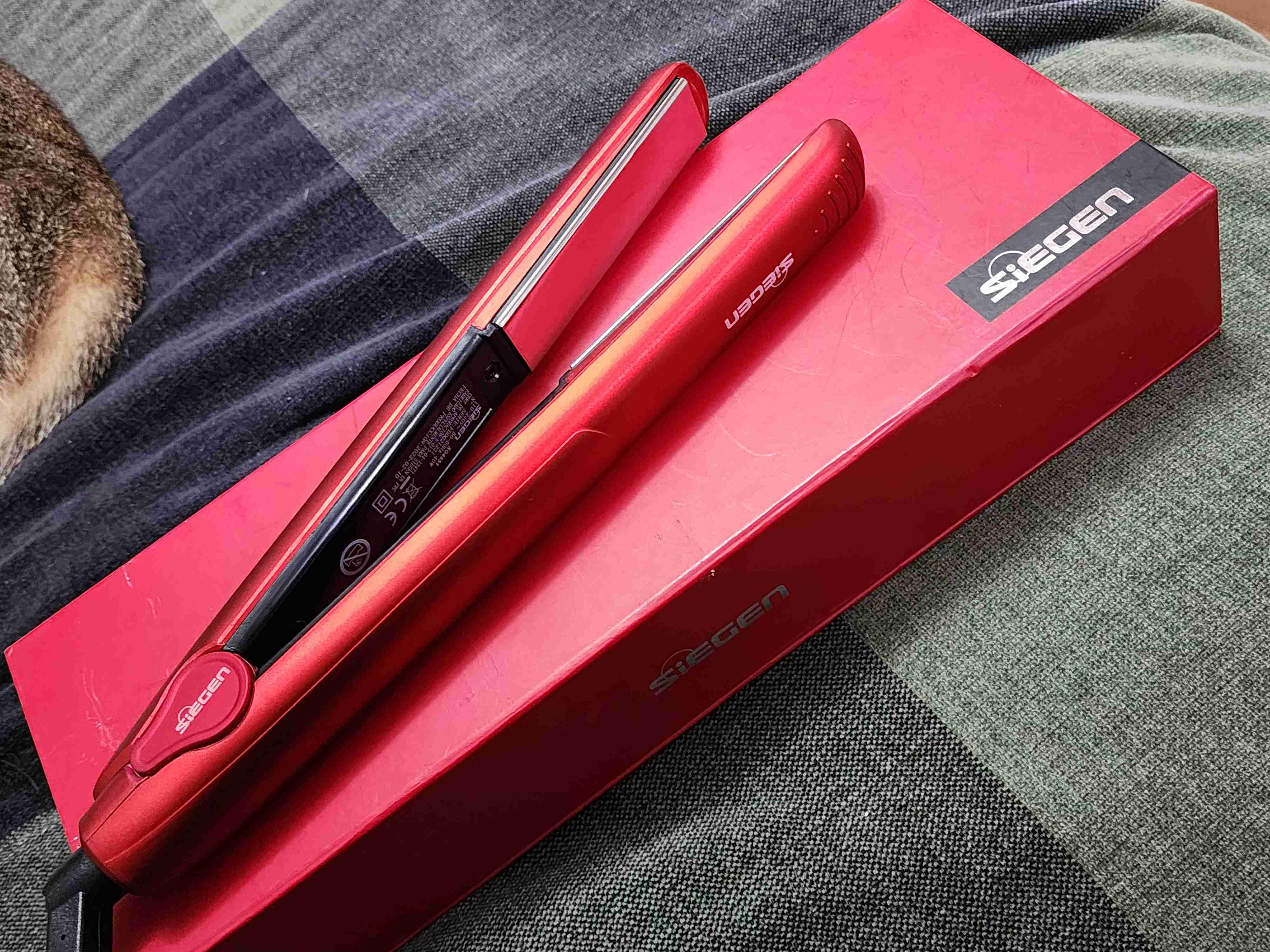 Plancha de pelo roja Siegen - miniatura 2