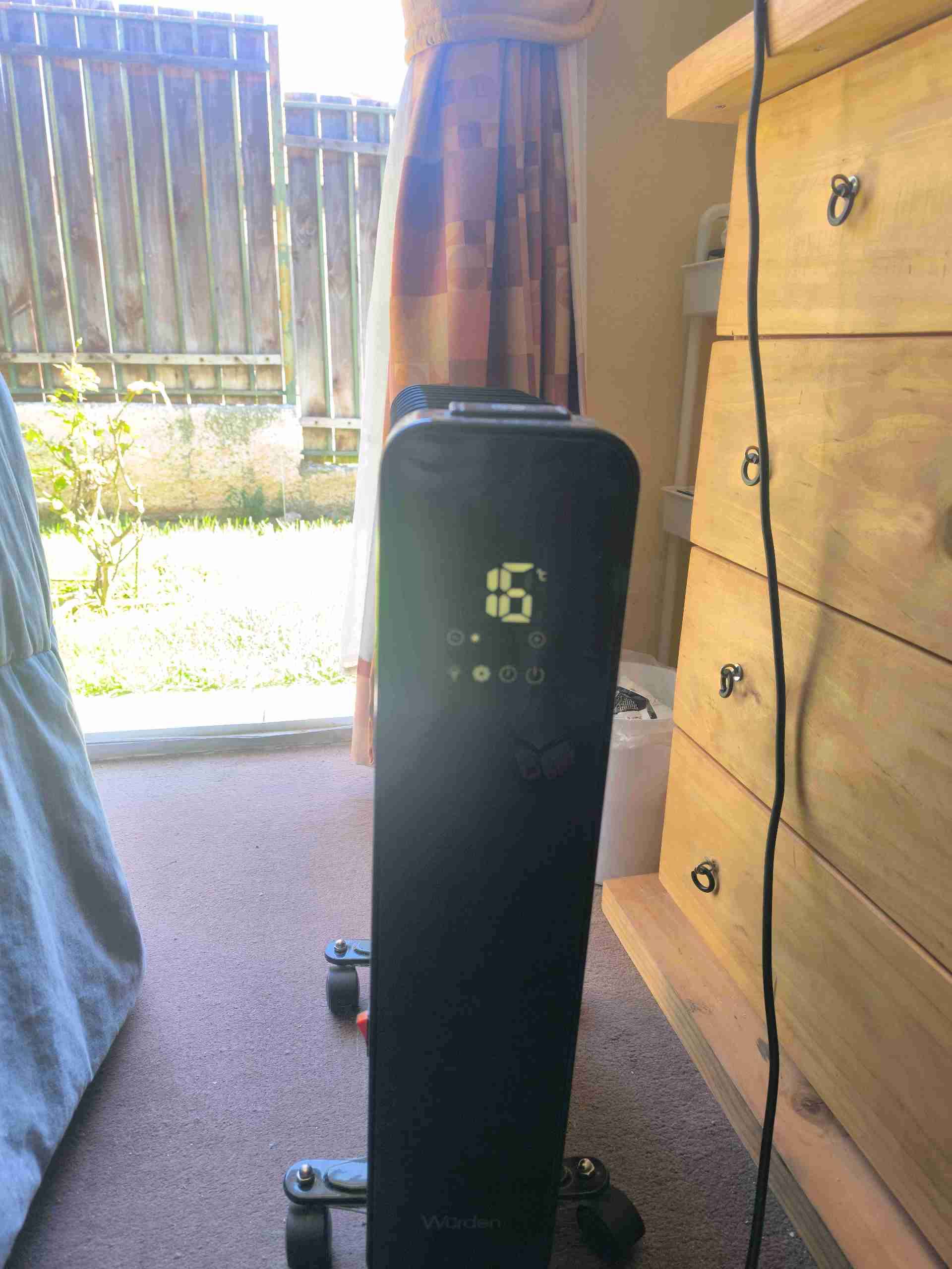 Calefactor oleeléctrico con control - miniatura 2