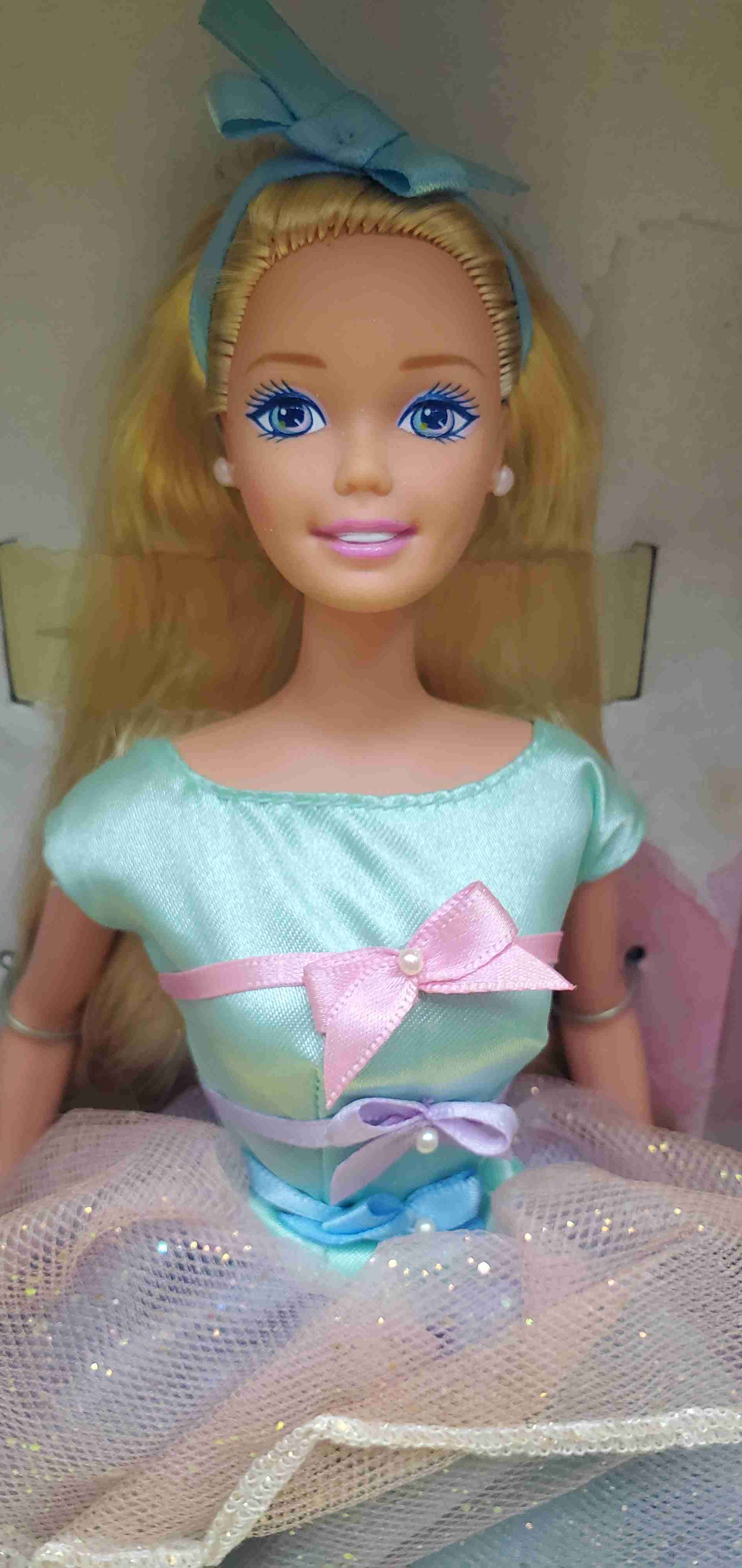 1997 Barbie Avon Spring Tea Party #18656 - miniatura 2