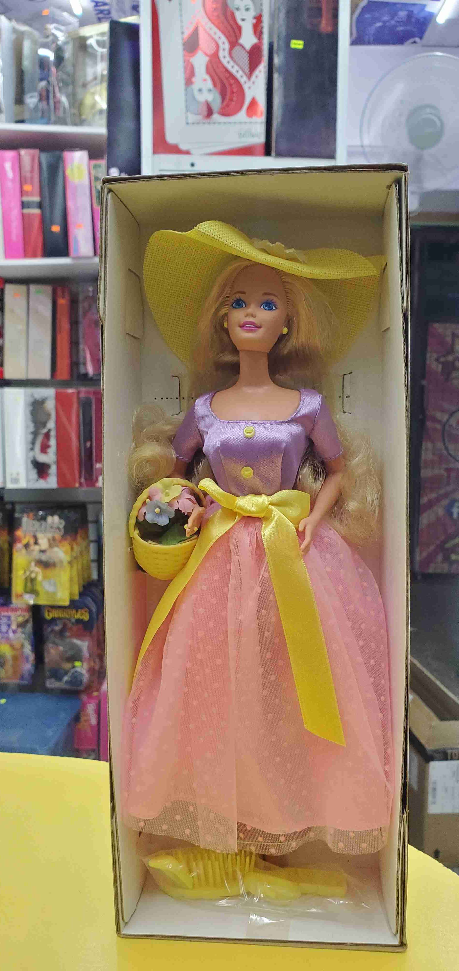 1995 Barbie Avon Spring Blossom #15201