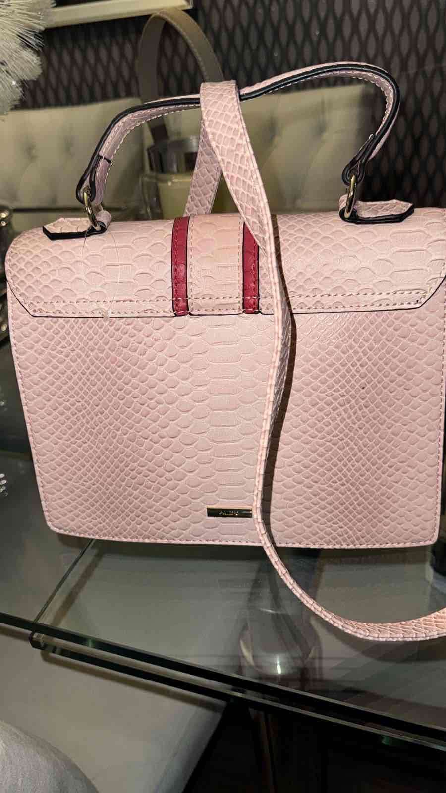 Cartera rosa con bordado de grullas - miniatura 2